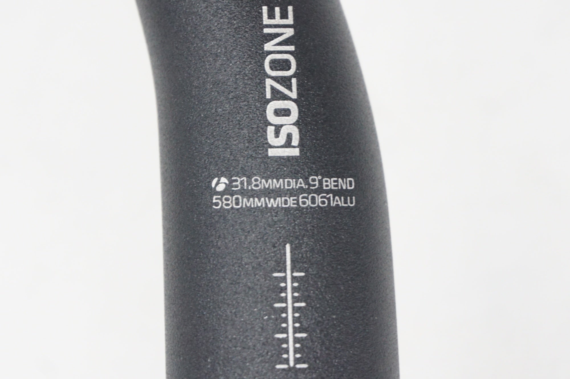 BONTRAGER 「ボントレガー」 Φ31.8 580mm ISOZONE ハンドル グリップセット / 阪急塚口店