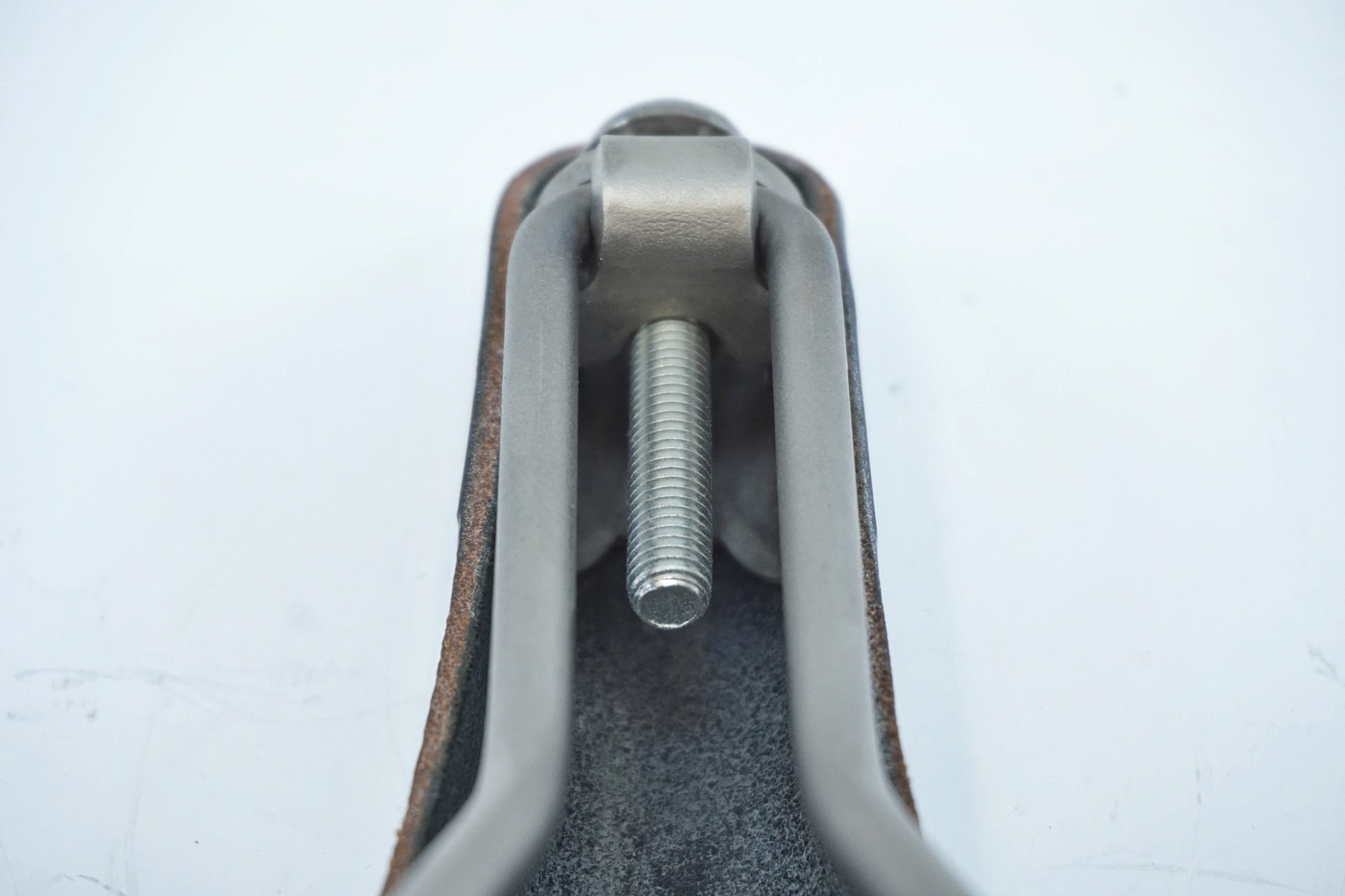 BROOKS 「ブルックス」 SWIFT サドル / 有明ガーデン店