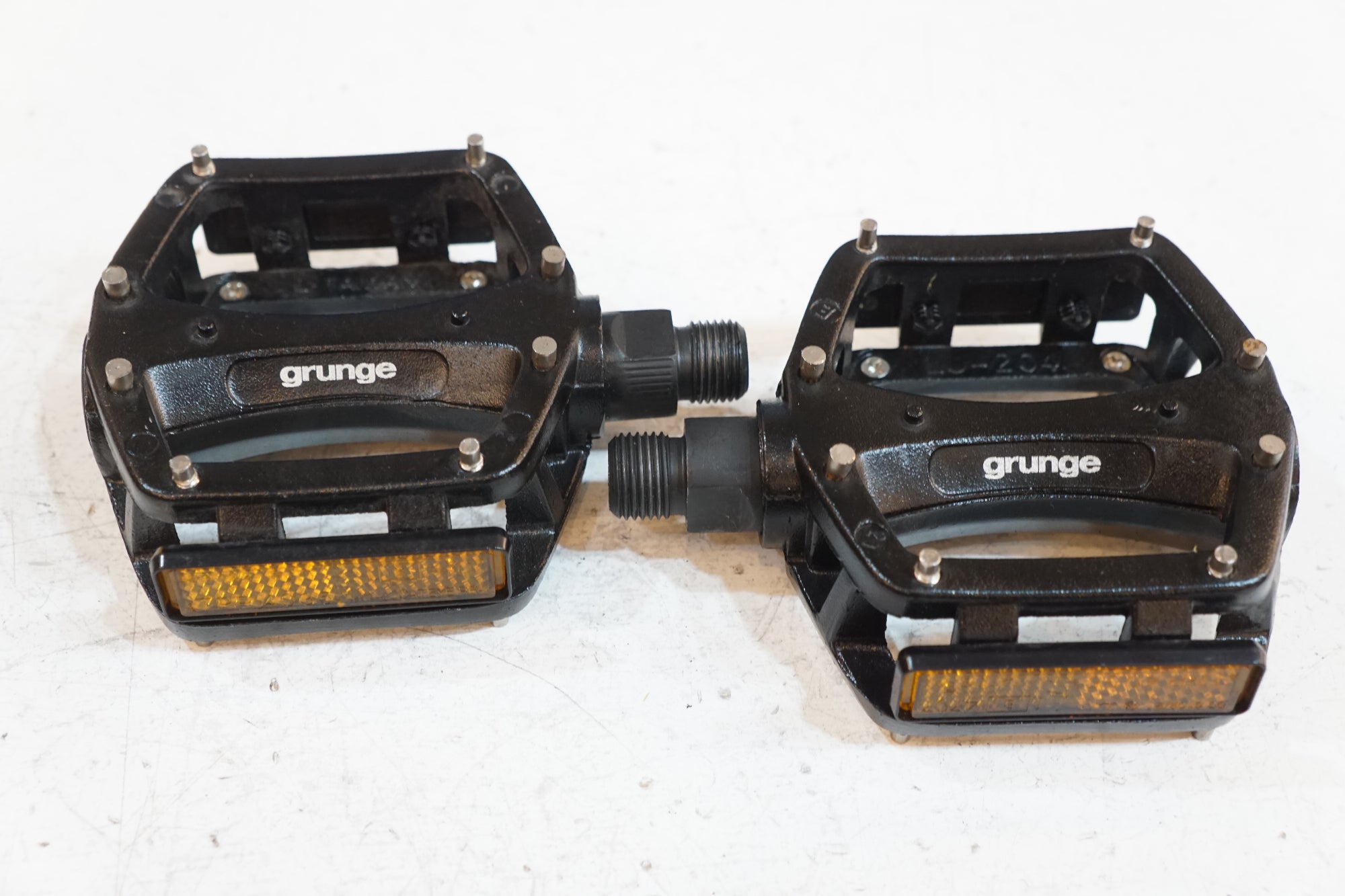 GRUNGE 「グランジ」 ペダル / バイチャリ浦和ベース