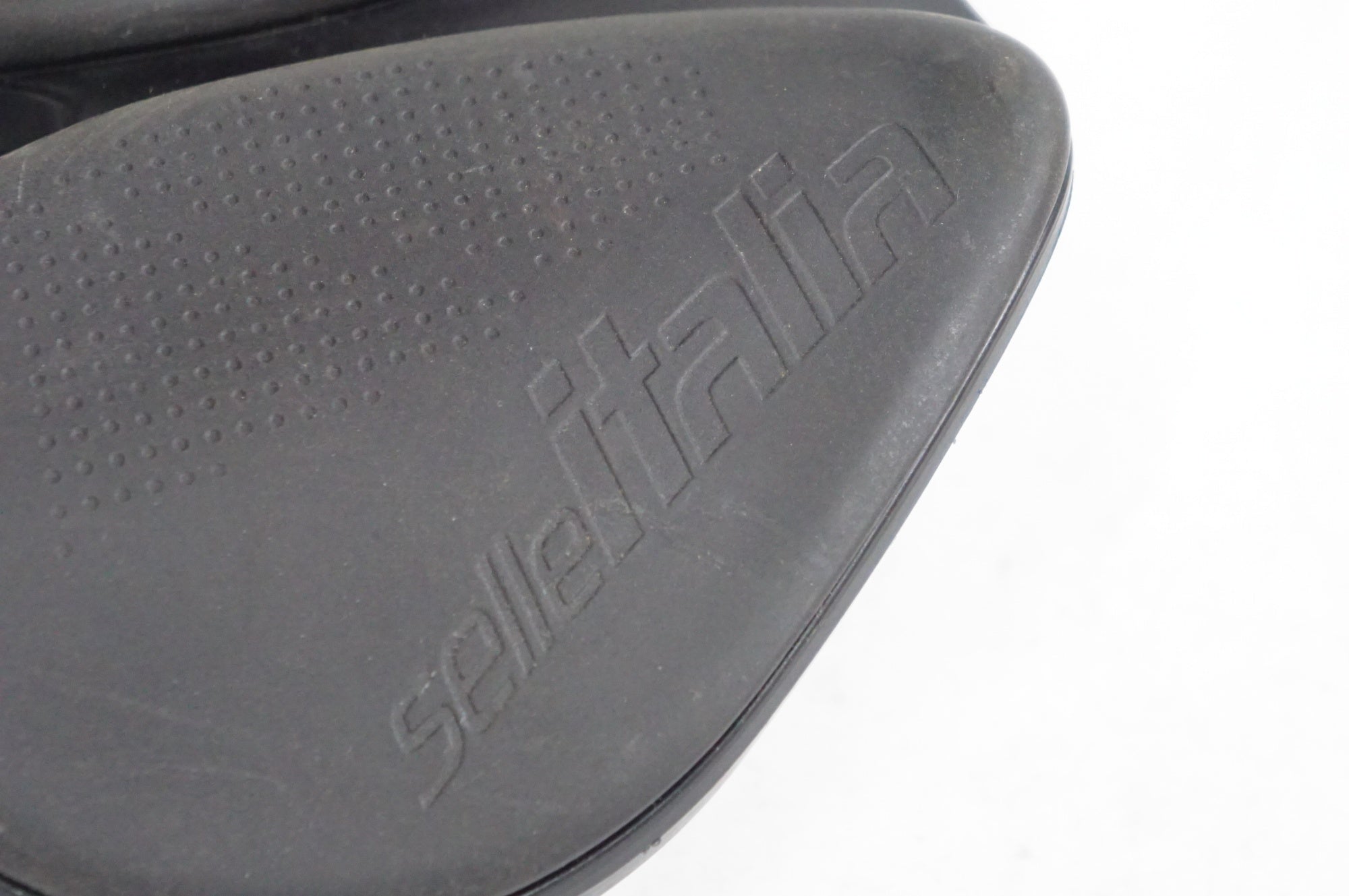 SELLE ITALIA 「セライタリア」 NOVUS BOOST EVO FEC ALLOY SUPERFLOW サドル / 熊谷本店