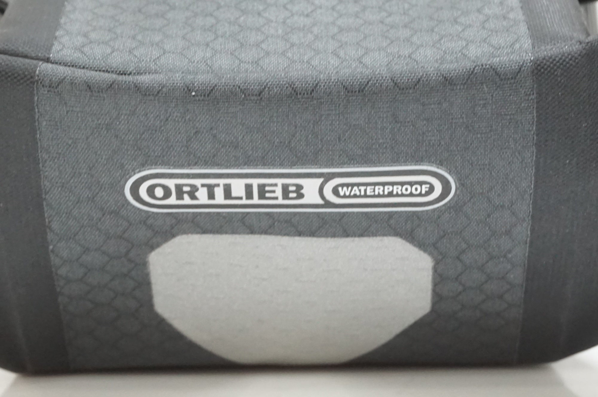 ORTLIEB 「オルトリーブ」 MICRO TWO 0.8L サドルバッグ / 大宮店