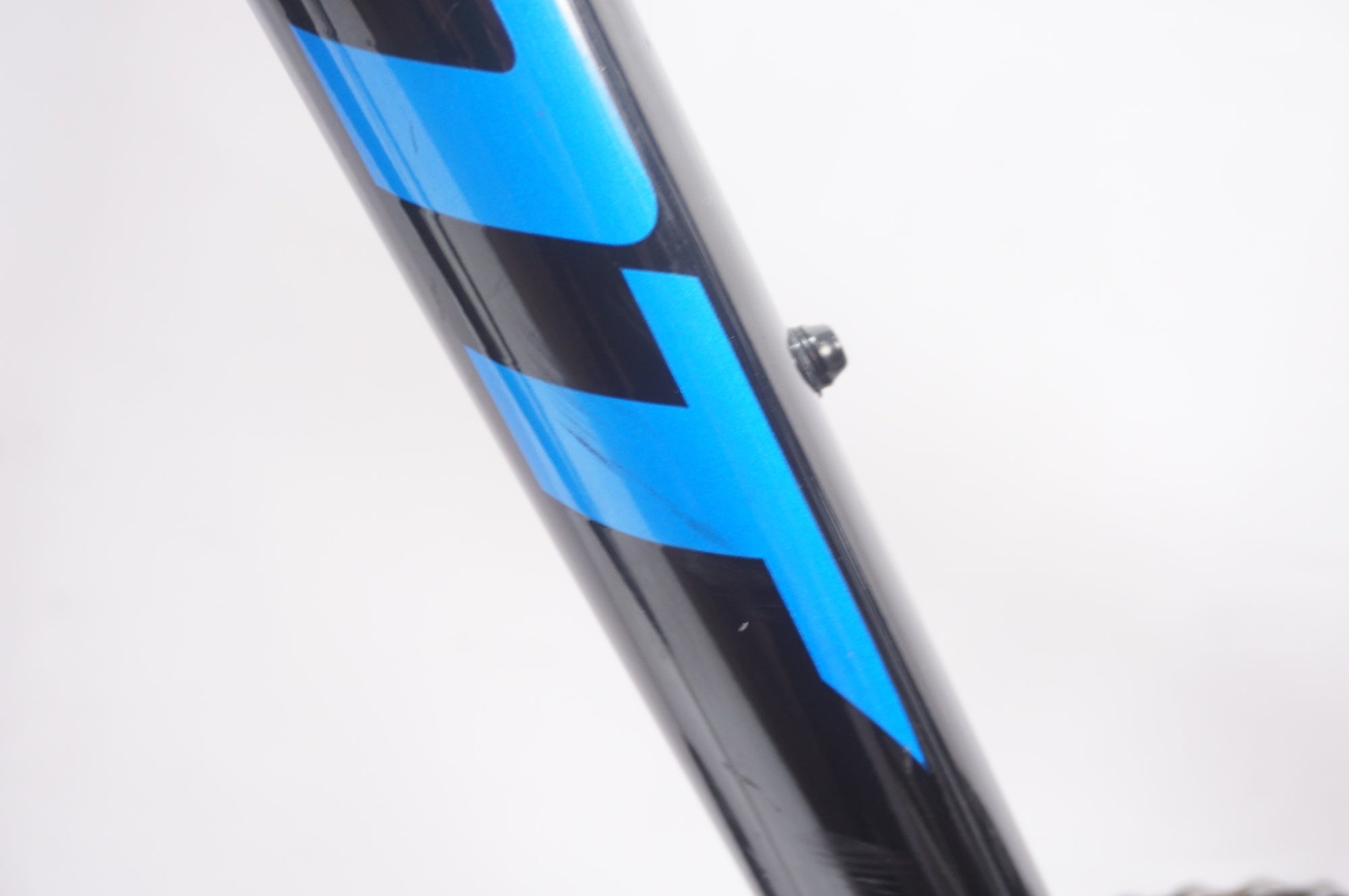 GIANT 「ジャイアント」 CONTEND2 2021年モデル ロードバイク / 世田谷店