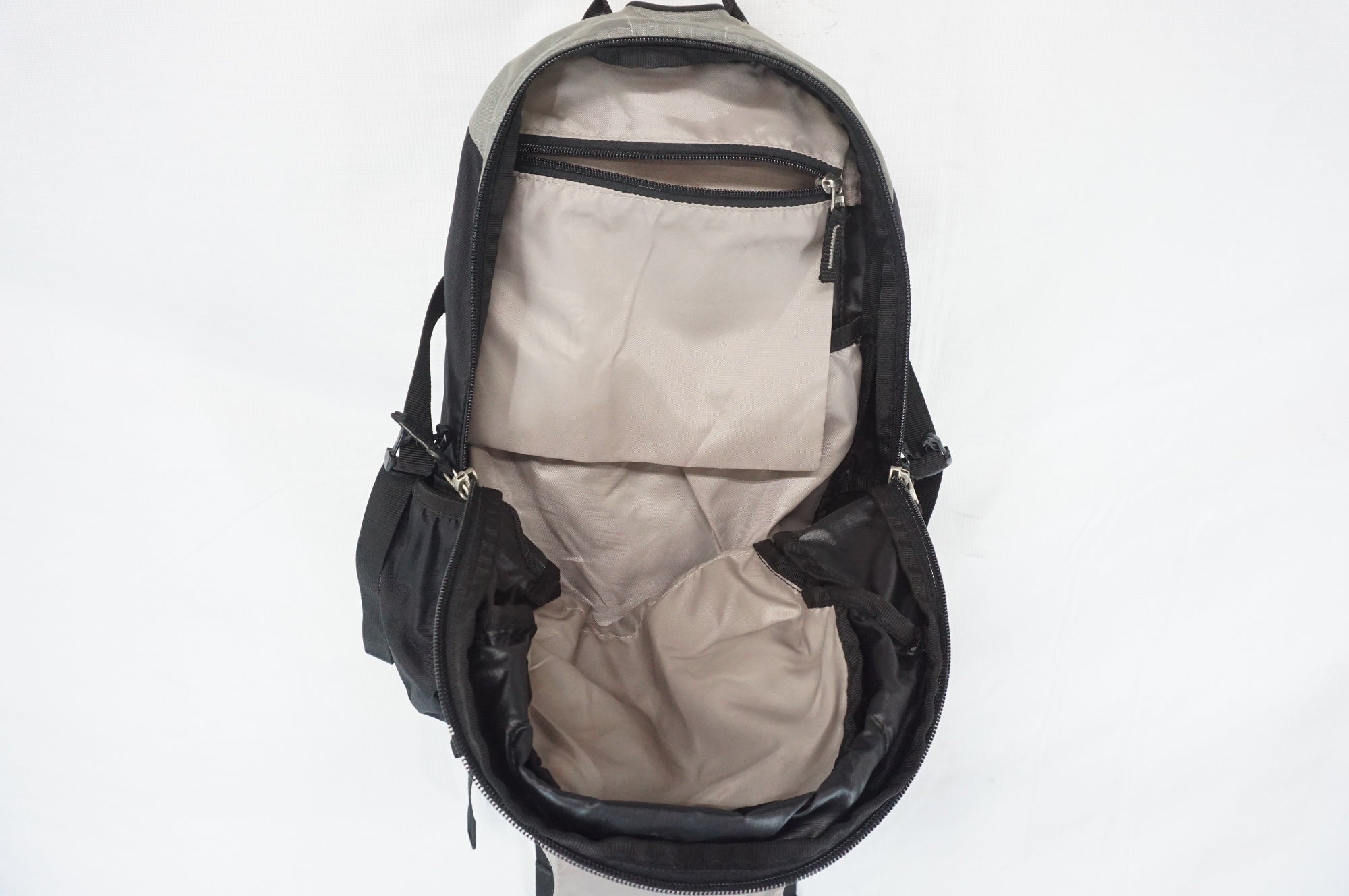 DEUTER 「ドイター」 CROSS BIKE 18 バックパック / 阪急塚口店