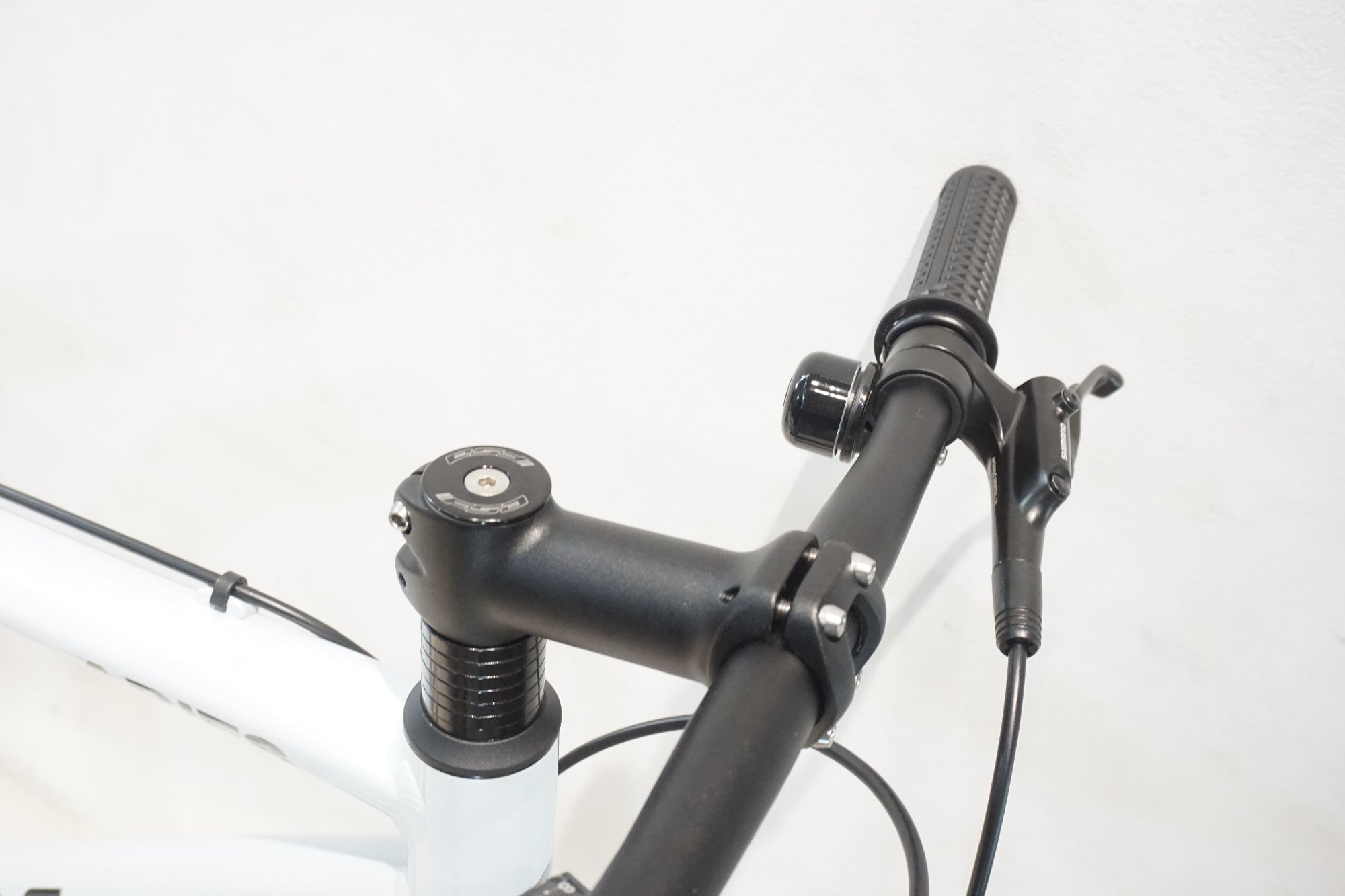 GIOS 「ジオス」 ARIES 2026年モデル クロスバイク / 横浜戸塚店