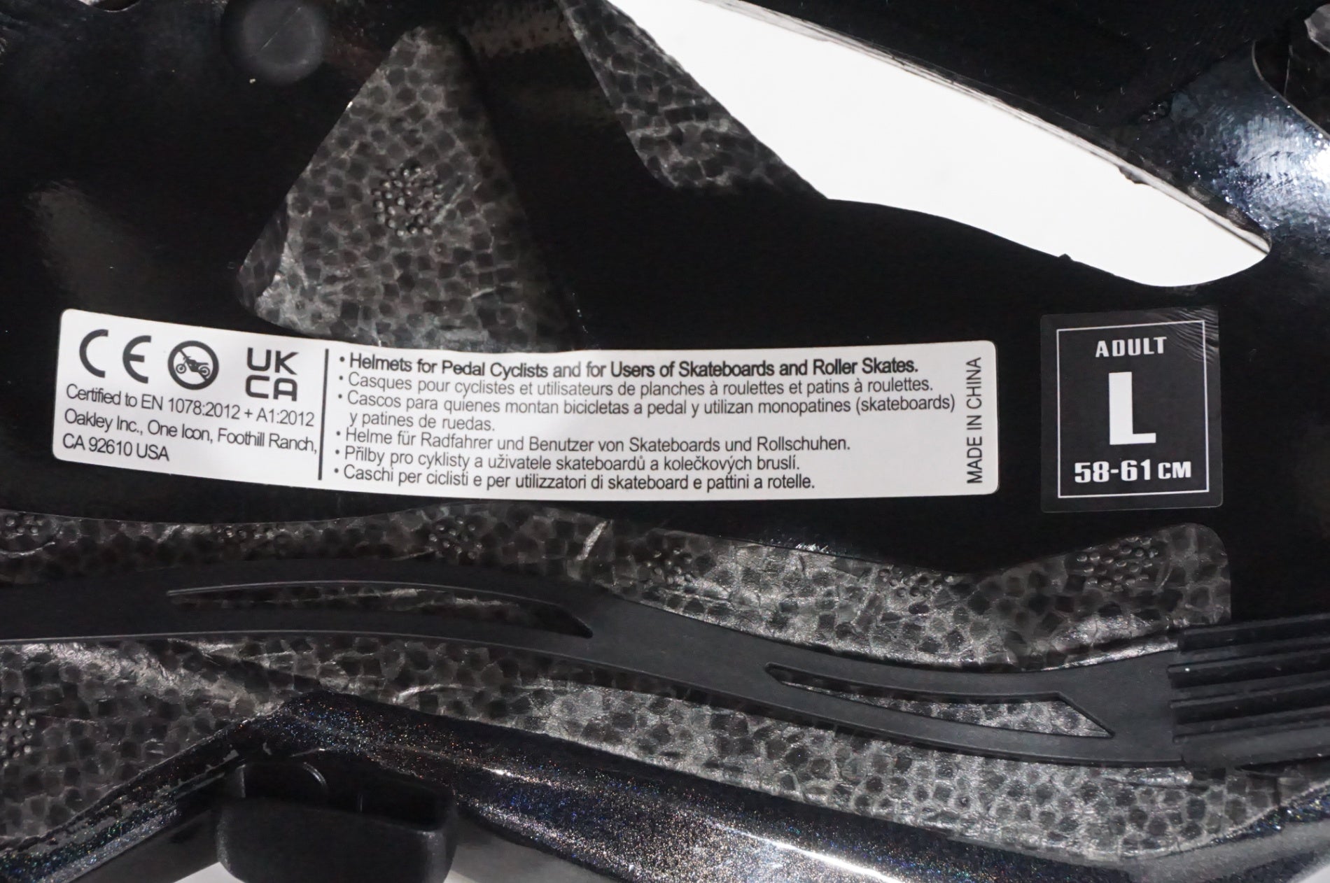 OAKLEY 「オークリー」 DRT3 TRAIL Lサイズ(58-61cm) ヘルメット / AKIBA店