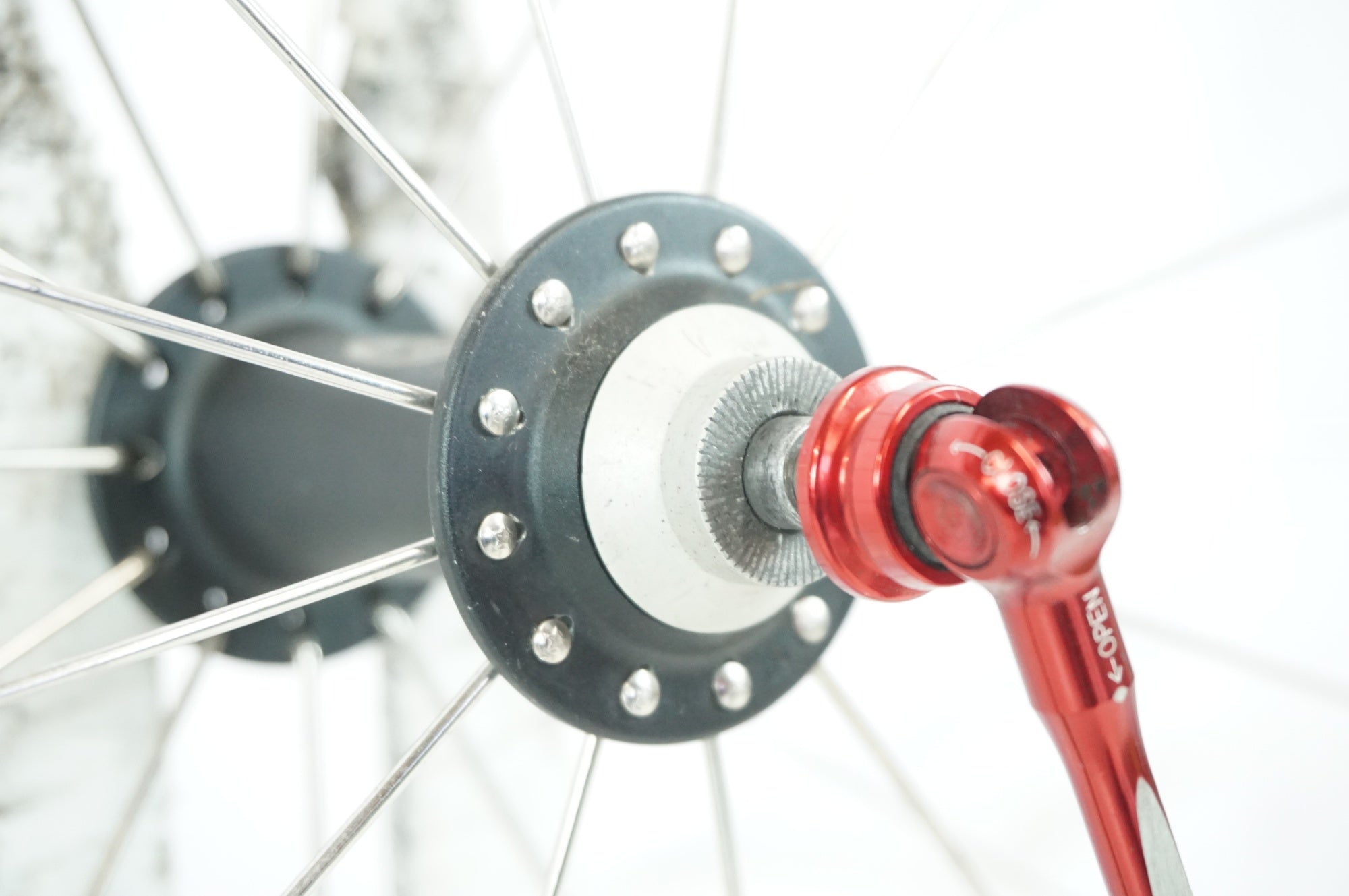 ZIPP 「ジップ」 SPEED WEAPONRY カーボンリム F TNI R SHIMANO DURA-ACE FH-9000 ホイールセット / 宇都宮店