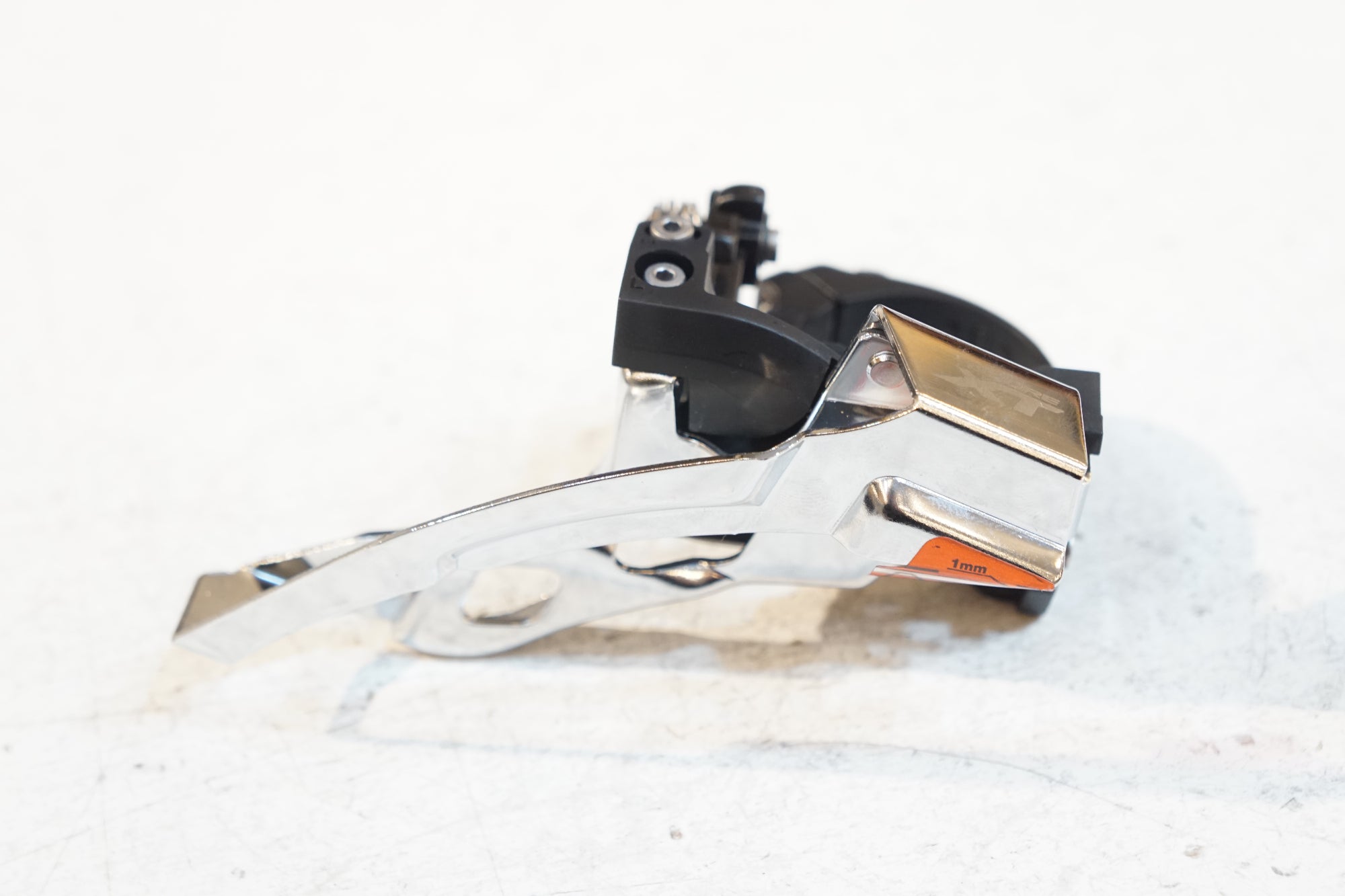 SHIMANO 「シマノ」 DEORE XT FD-T8000 フロントディレイラー / バイチャリ浦和ベース