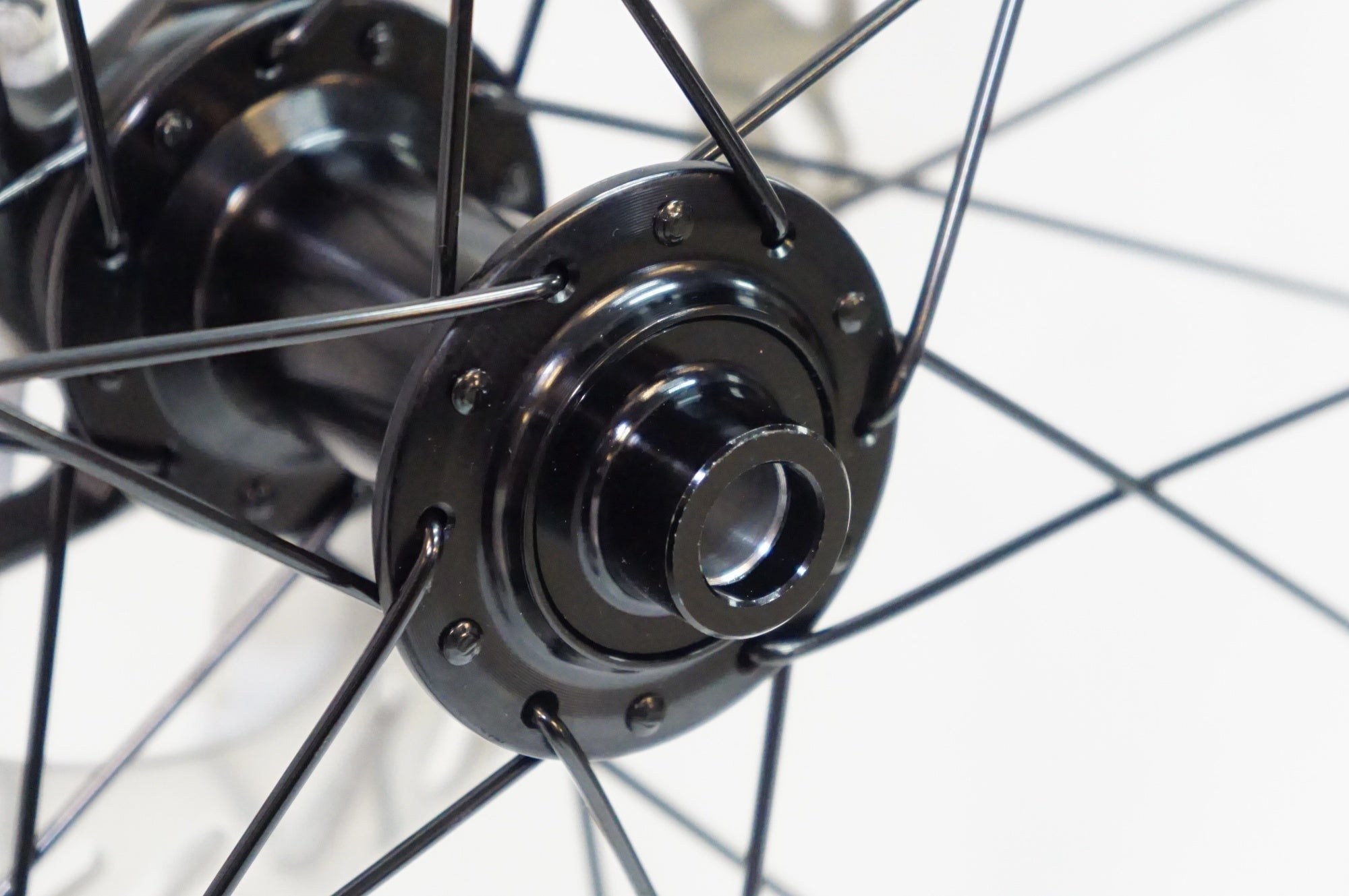 BONTRAGER 「ボントレガー」 PARADIGM TLR23 DISC シマノ11速 ホイールセット / 熊谷本店