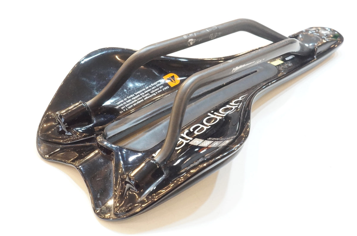 BONTRAGER 「ボントレガー」 PARADIGM XXX CARBON サドル / 浦和ベース