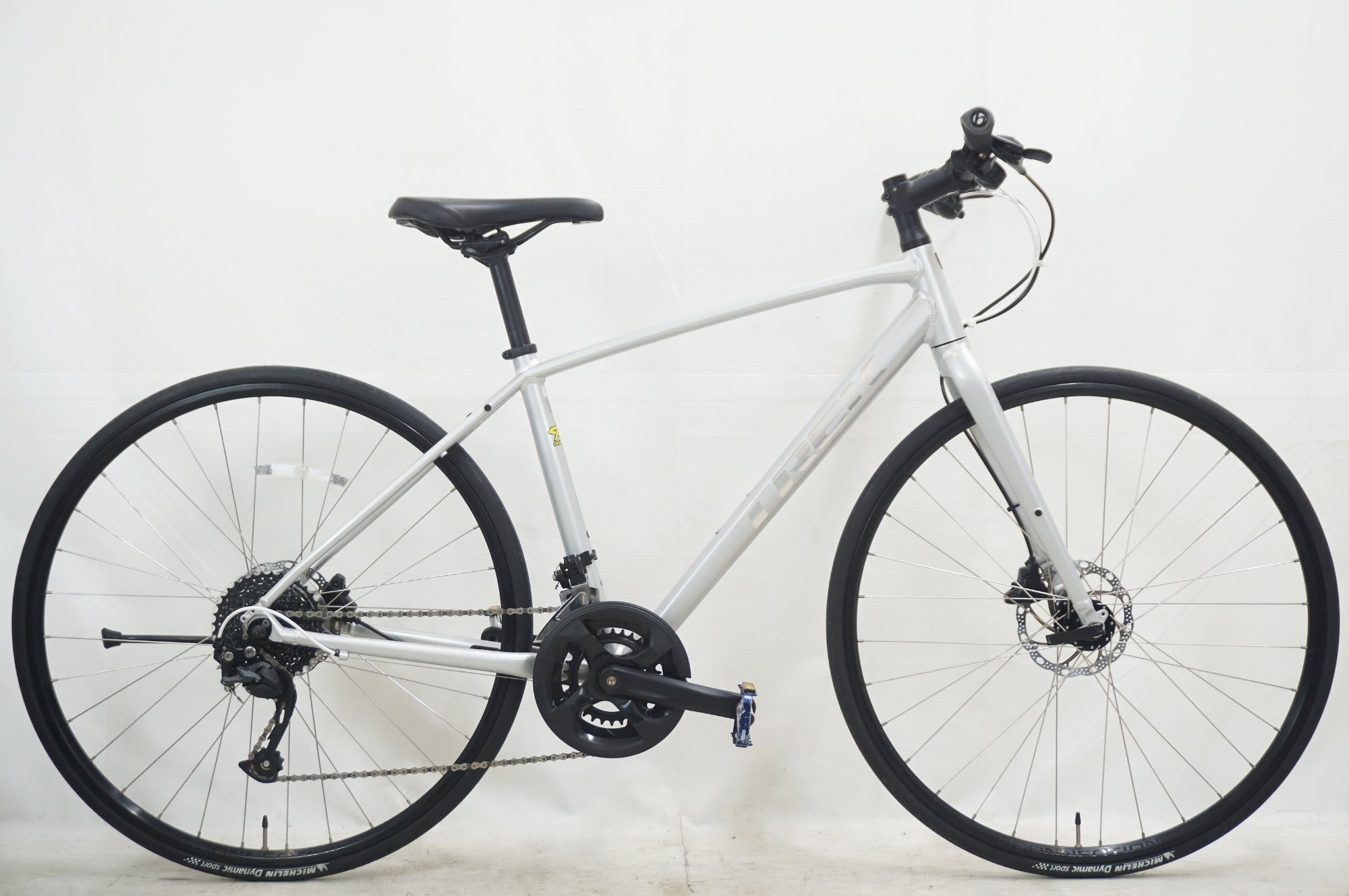 TREK 「トレック」 FX2 DISC GEN3 2023年モデル クロスバイク / 福岡店