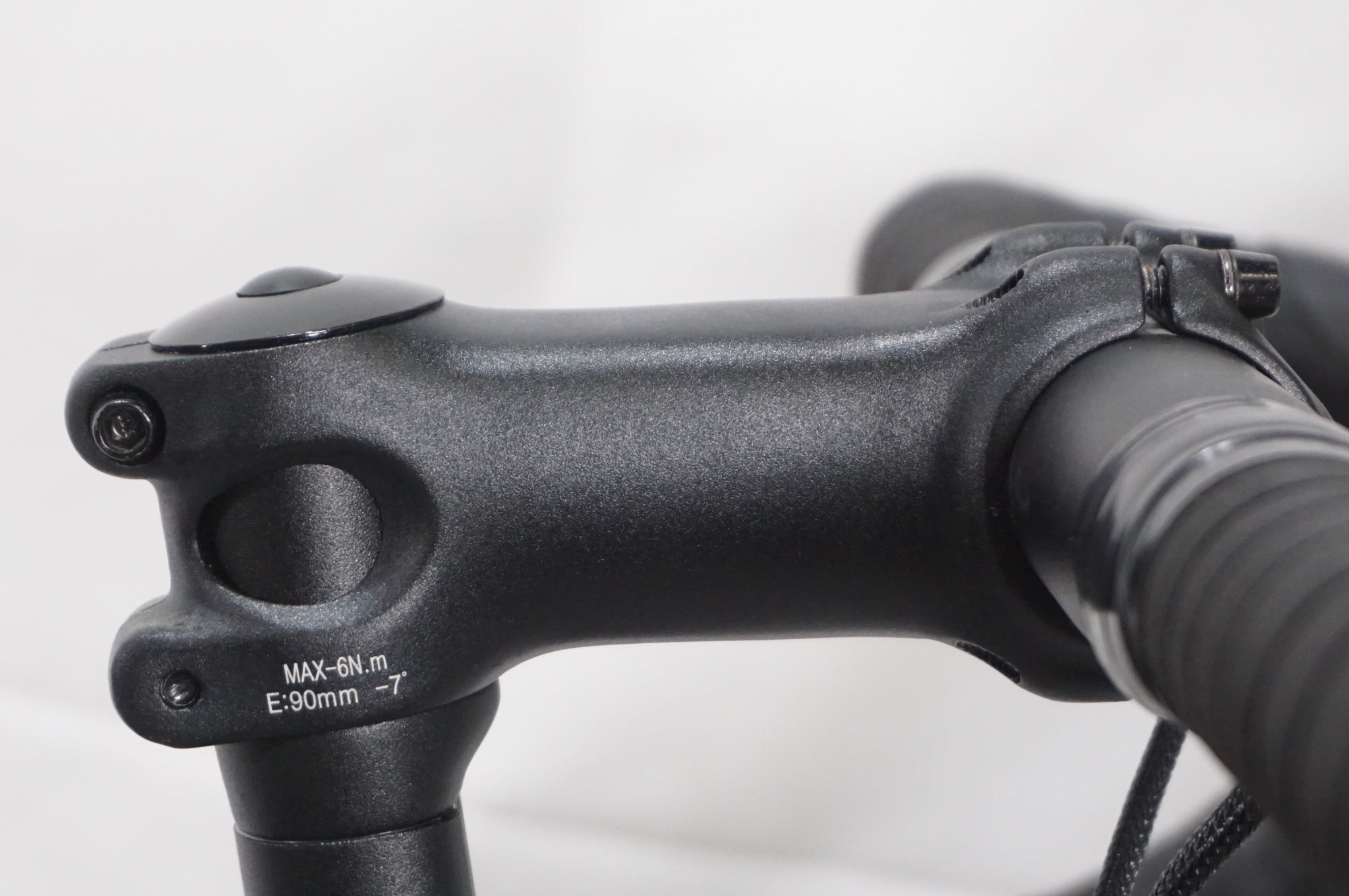 WAHOO 「ワフー」 KICKR BIKE WFBIKE1 スマートバイク / AKIBA店