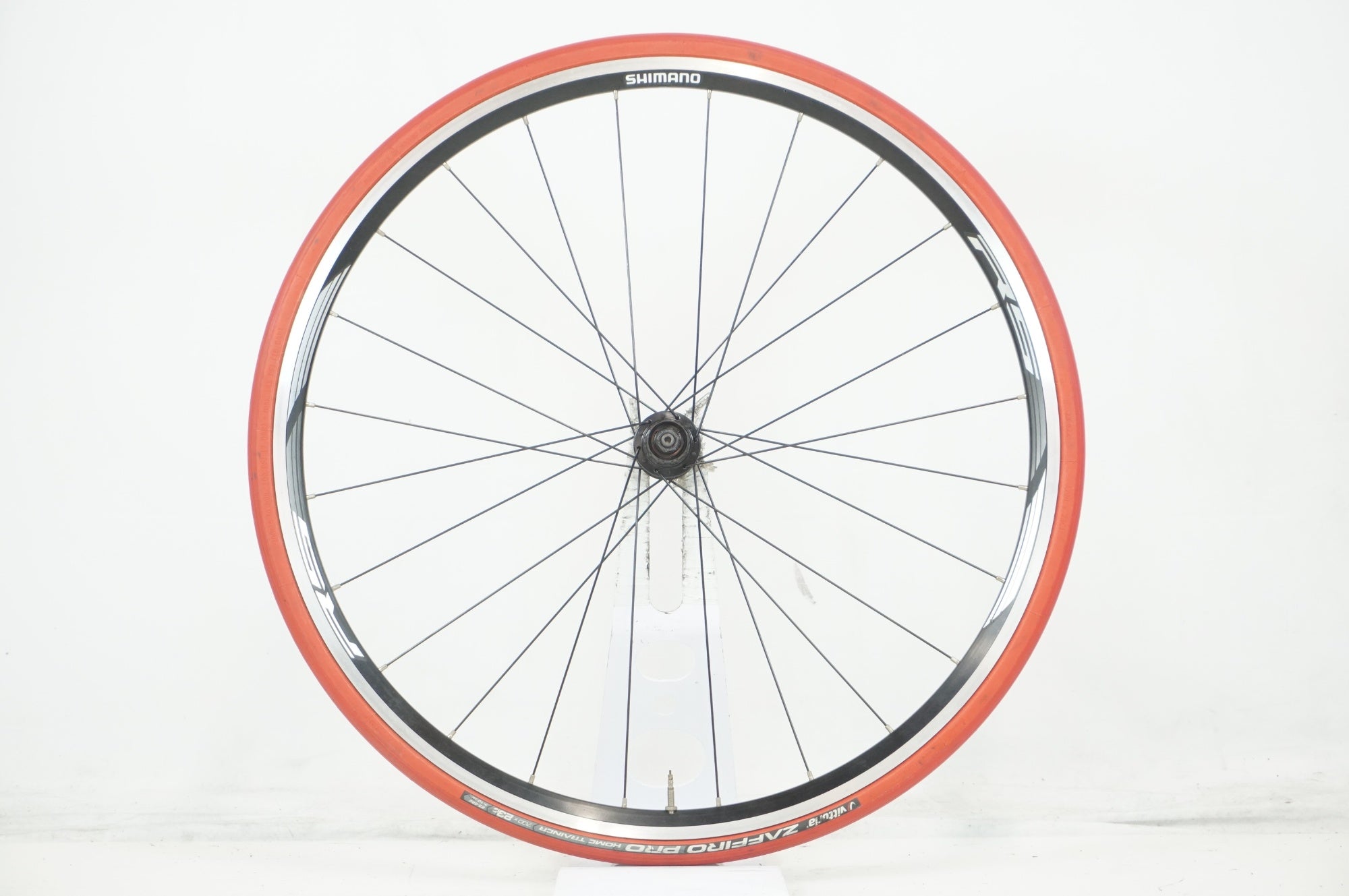 SHIMANO WH-RS010 リアホイール 700C タイヤ/スプロケット付 SHIMANO 「シマノ」 WH-RS010 SHIMANO11S リアホイール / 宇都宮店