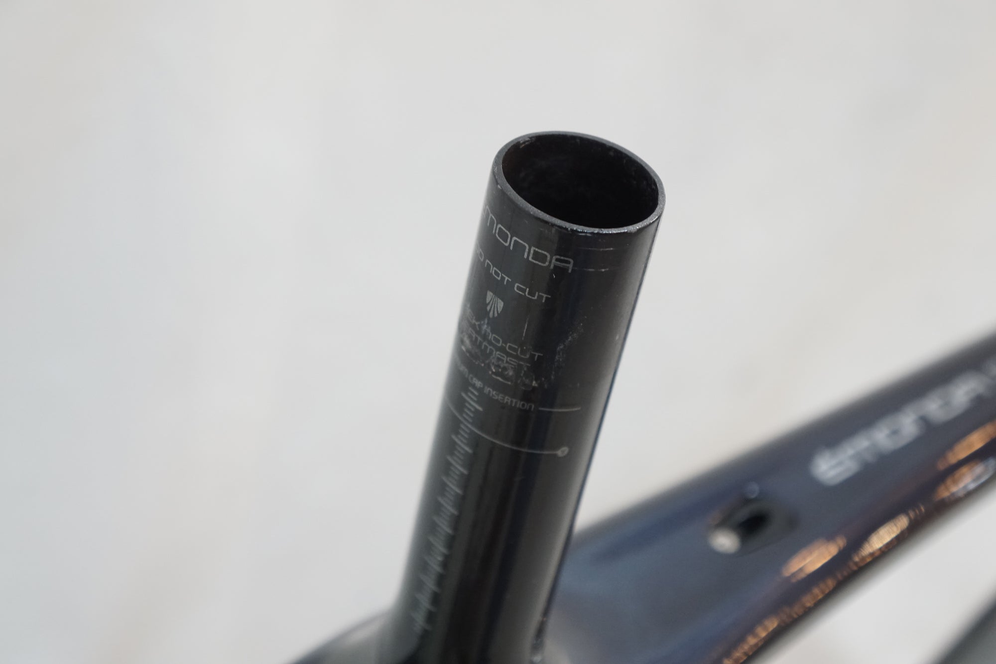 TREK 「トレック」 EMONDA SLR H2 2018年モデル フレームセット / バイチャリ浦和ベース