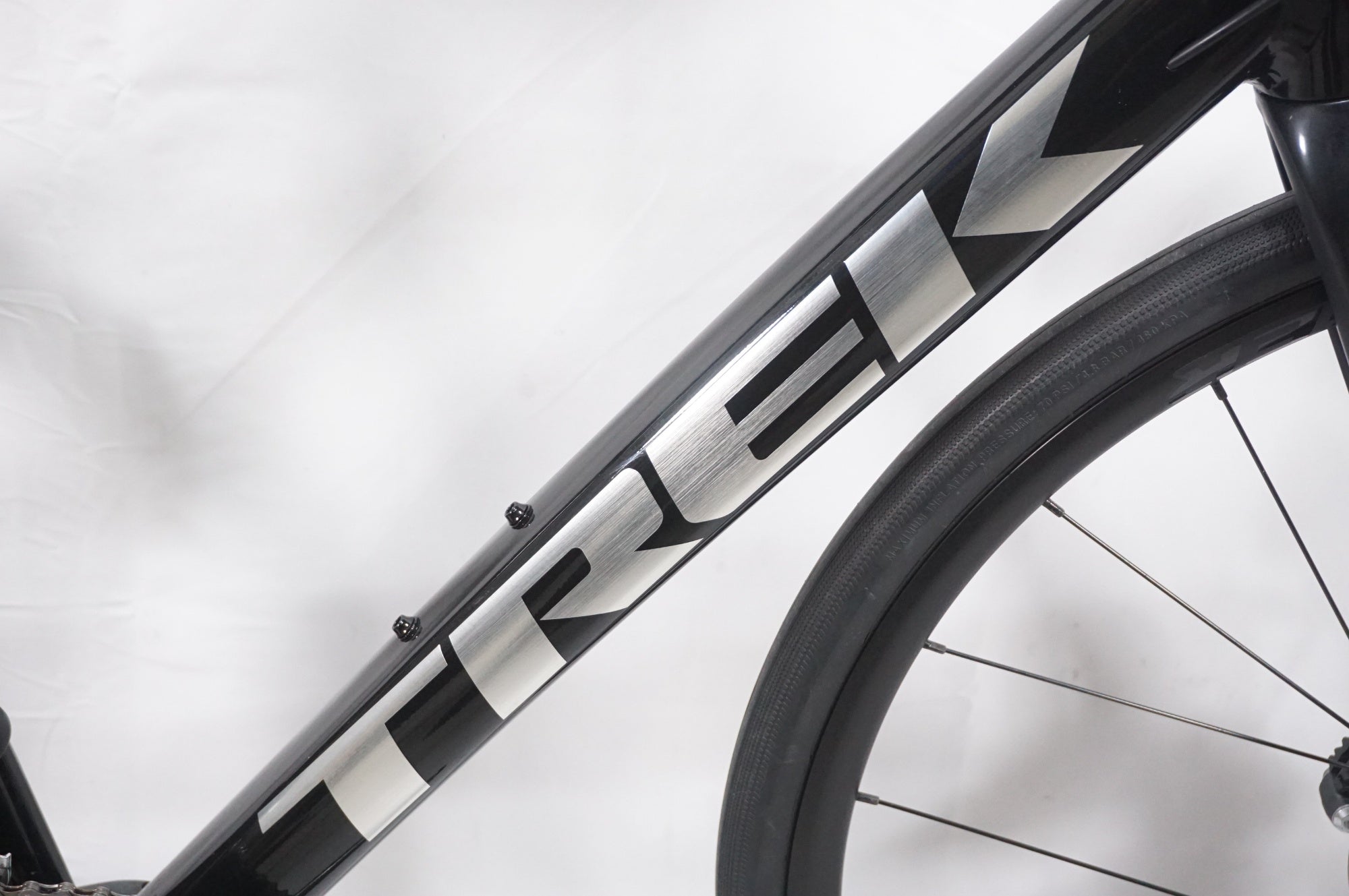 TREK 「トレック」 DOMANE AL 4 GEN 3 2022年モデル ロードバイク / AKIBA店