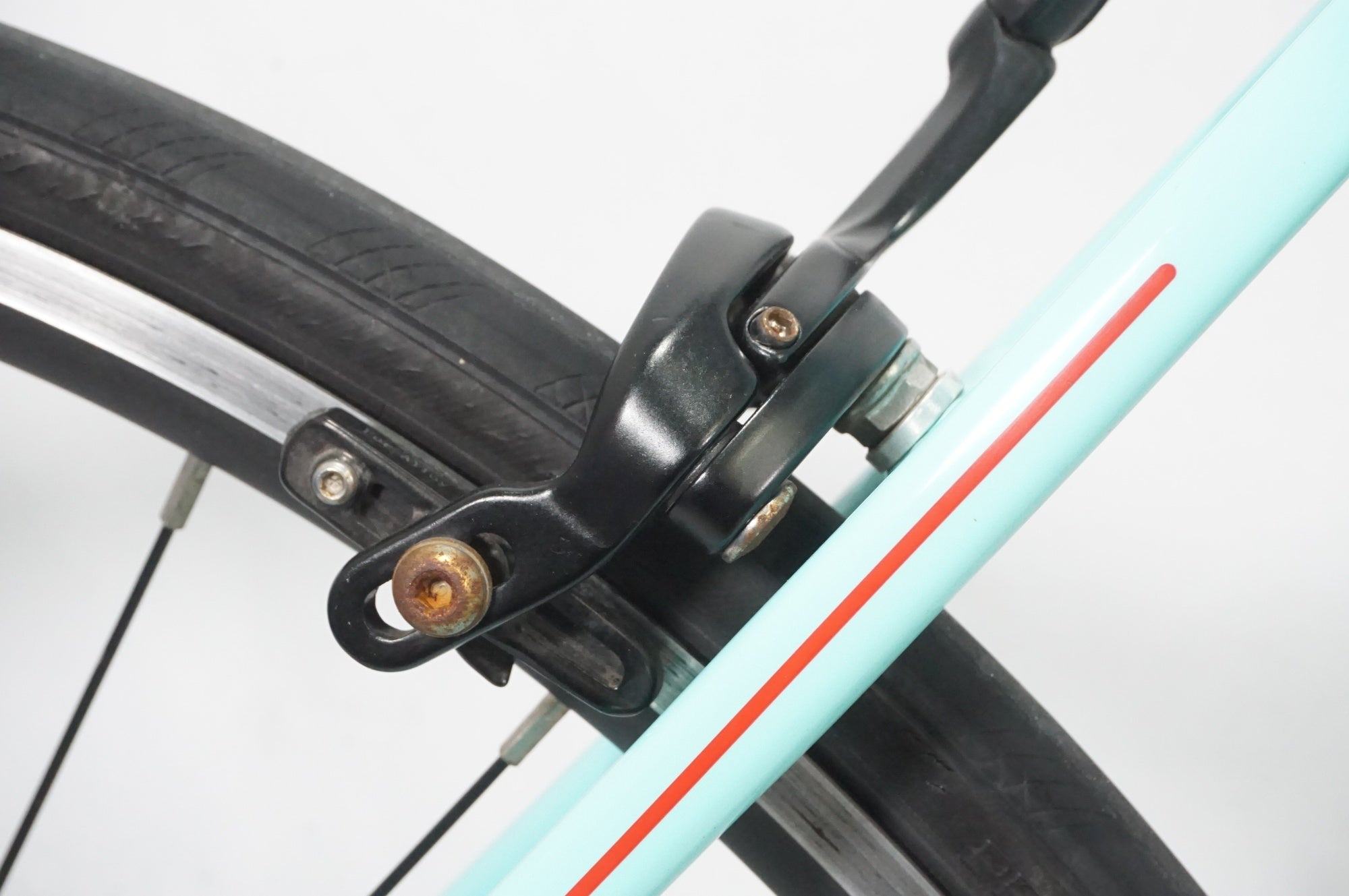 BIANCHI 「ビアンキ」 BERGAMO 2025年モデル ロードバイク / AKIBA店