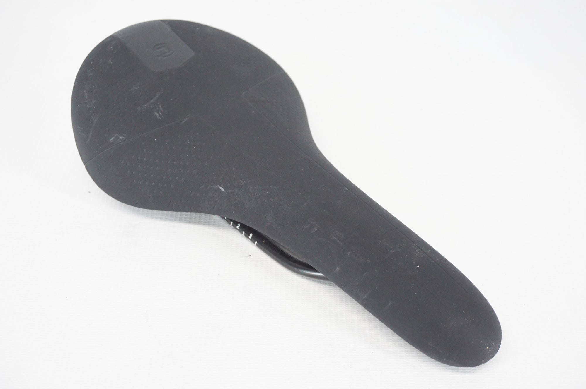 SELLE ROYAL 「セラロイヤル」 CANNONDALE サドル / 阪急塚口店