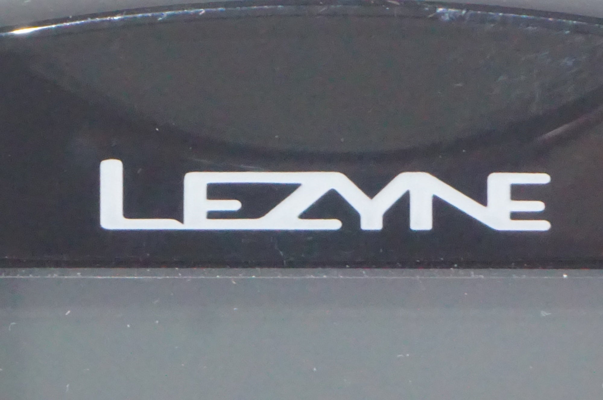 LEZYNE 「レザイン」 SUPER PRO GPS 本体のみ サイクルコンピューター / AKIBA店