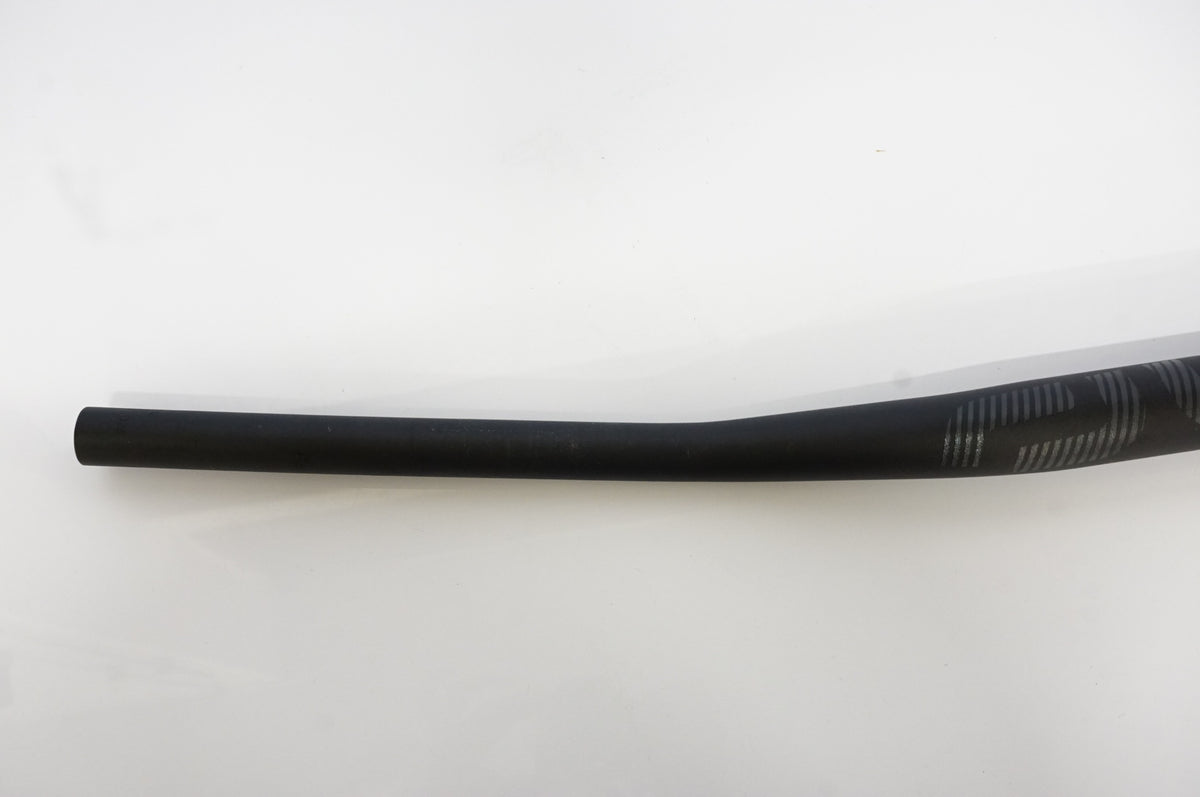 E THIRTEEN 「イーサーティーン」 PLUS φ35 800mm ライザーバー / 浜松店