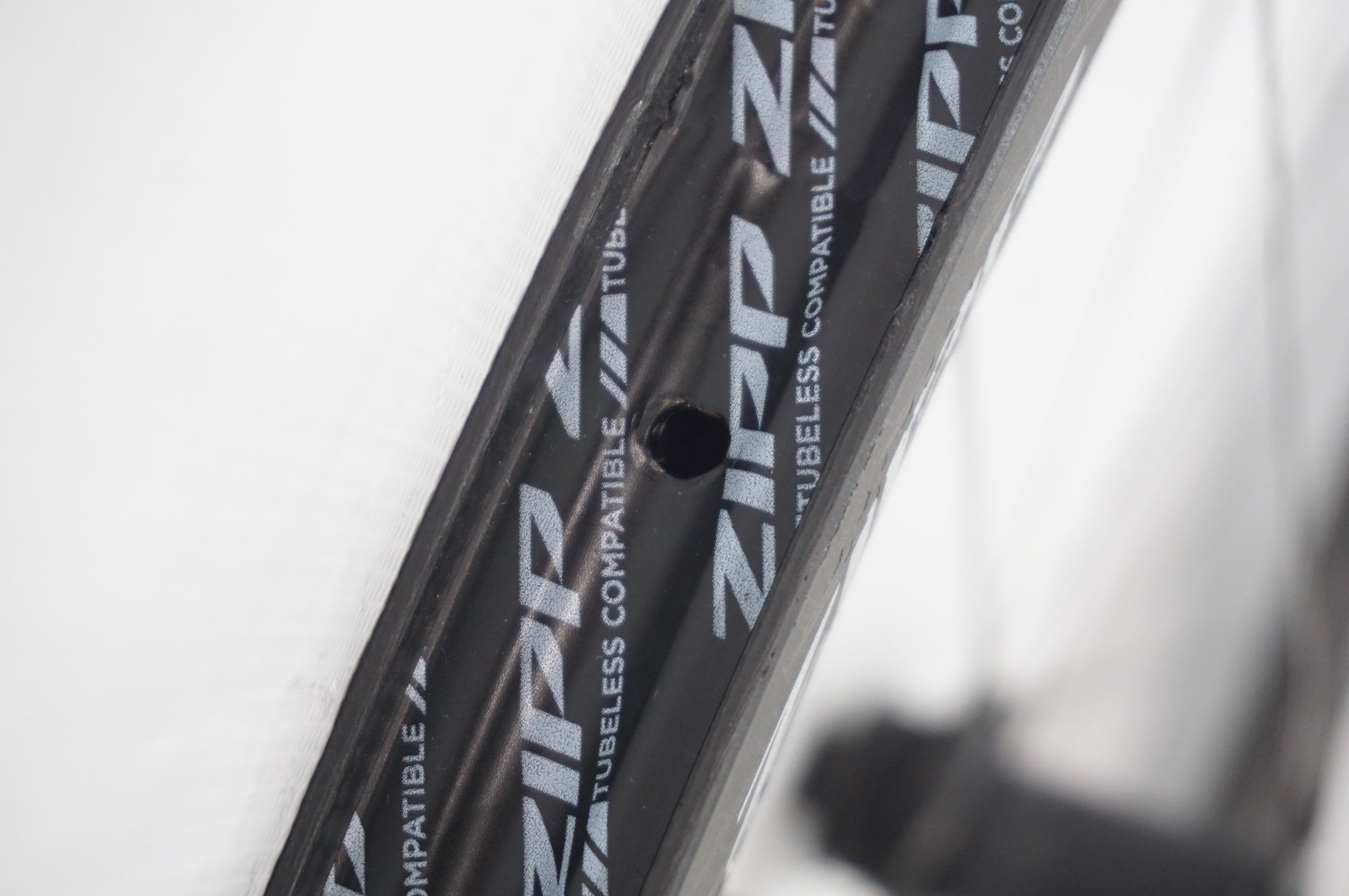 ZIPP 「ジップ」 353 NSW TUBELESS DISC SRAMXDR ホイールセット / 阪急塚口店