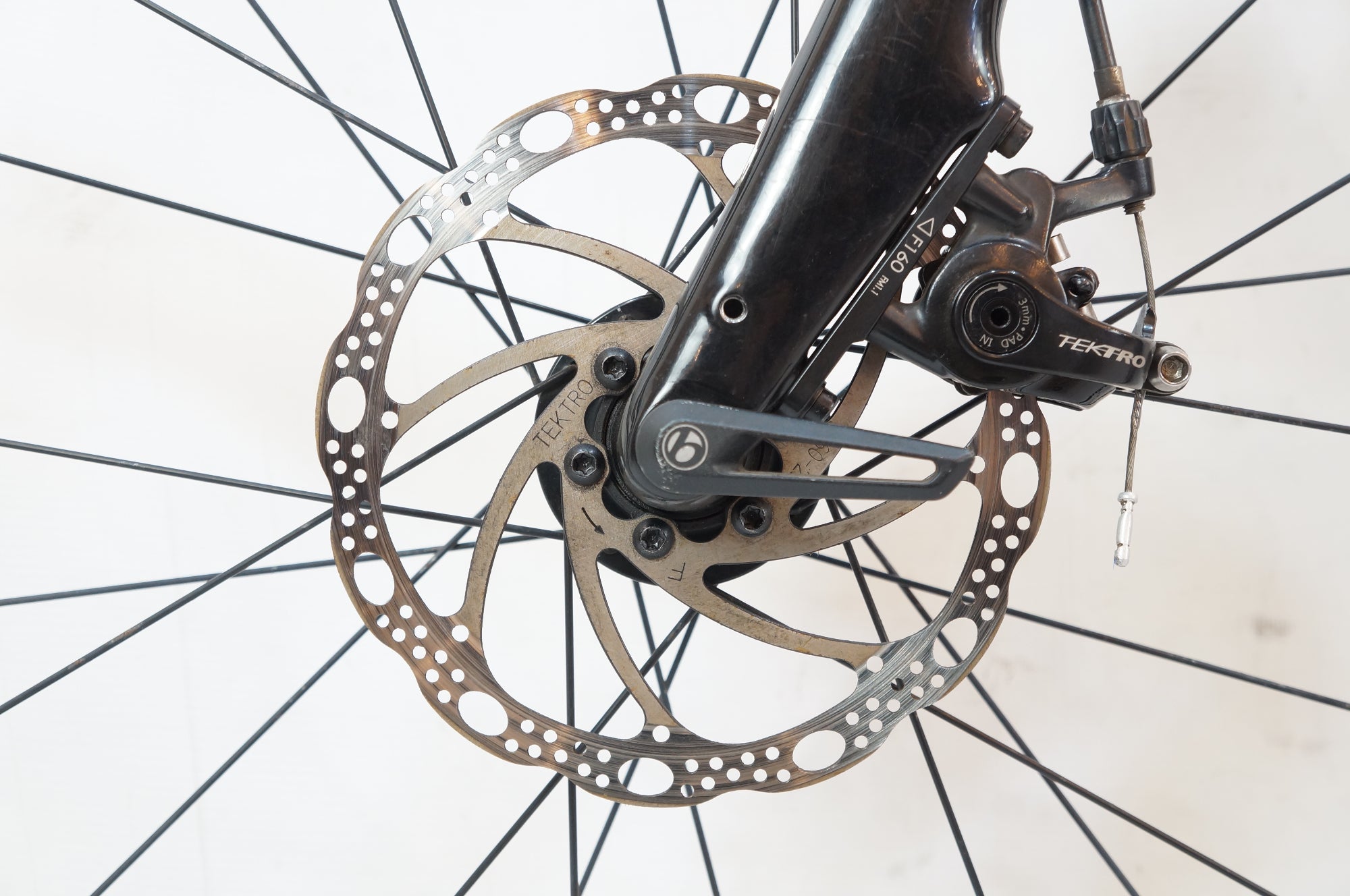 TREK 「トレック」 DOMANE AL2 DISC 2021年モデル ロードバイク / バイチャリ浦和ベース