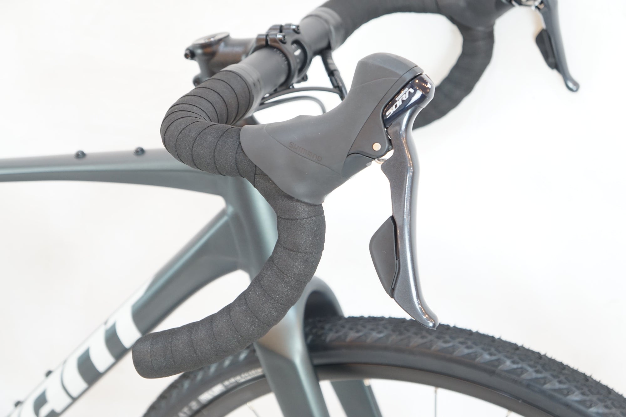 GIANT 「ジャイアント」 REVOLT2 2024年モデル ロードバイク / 世田谷店