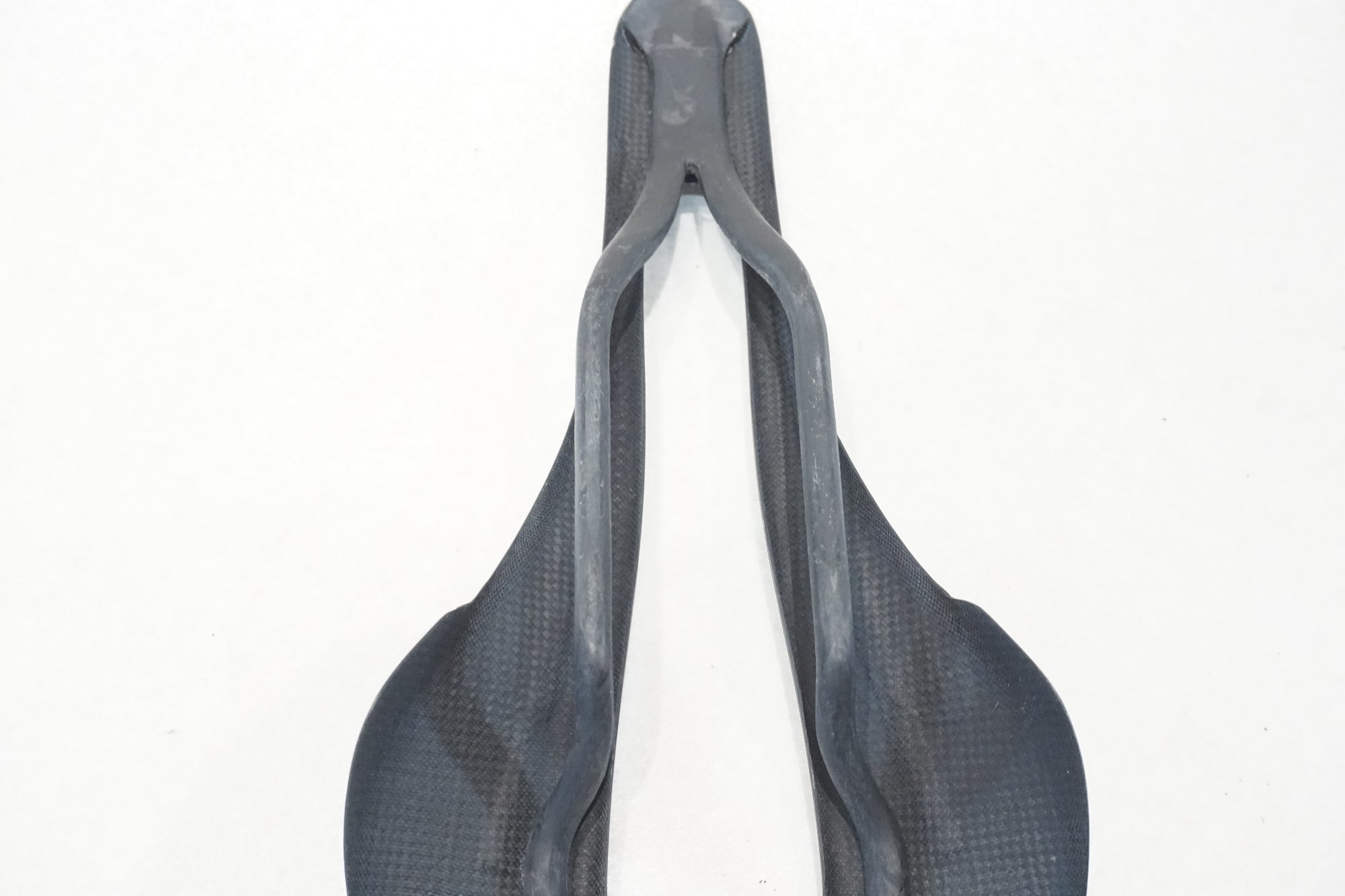 SELLE ITALIA 「セライタリア」 SLR C59 カーボンレール カーボン サドル / 横浜戸塚店