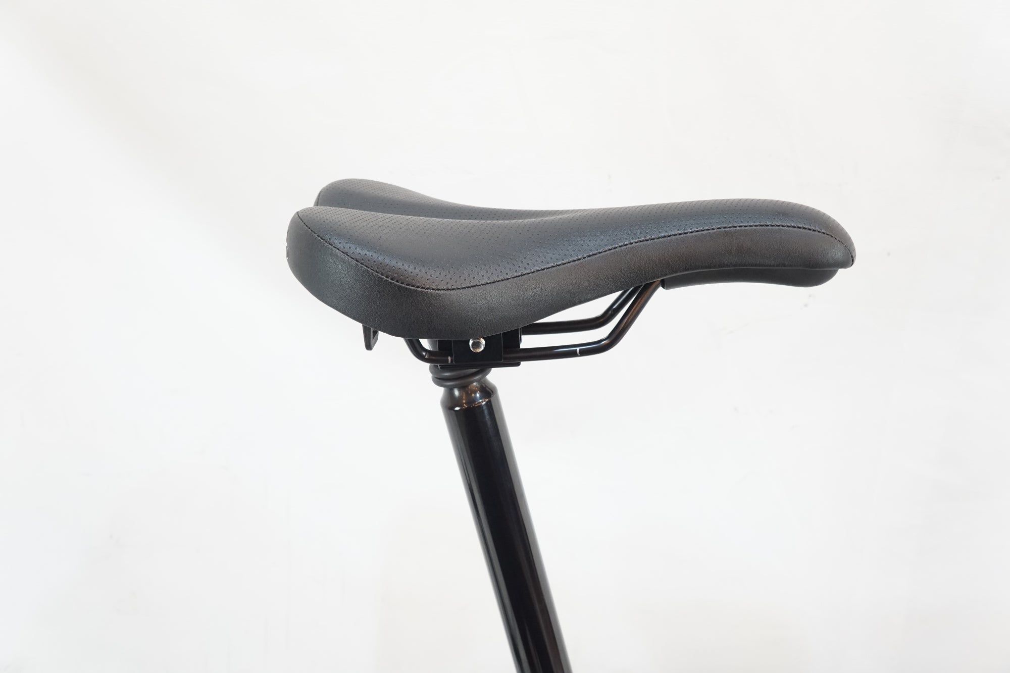 BROMPTON 「ブロンプトン」 CLINE EXPLORE WITH RACK MID BAR 2023年モデル 16インチ 折りたたみ自転車 / バイチャリ浦和ベース