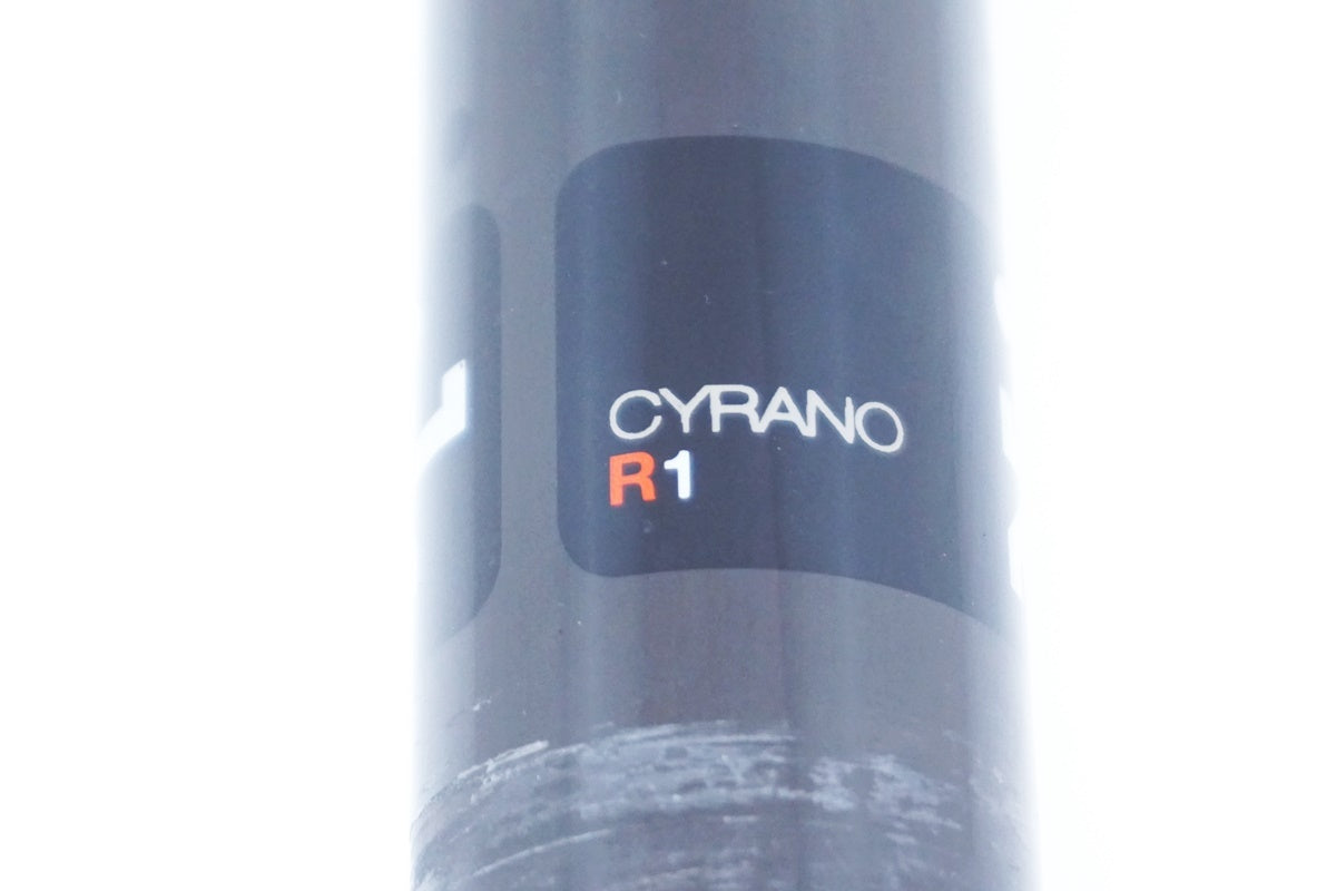 FIZIK 「フィジーク」 CYRANO R1 Φ31.6 300mm シートポスト / 大阪美原北インター店