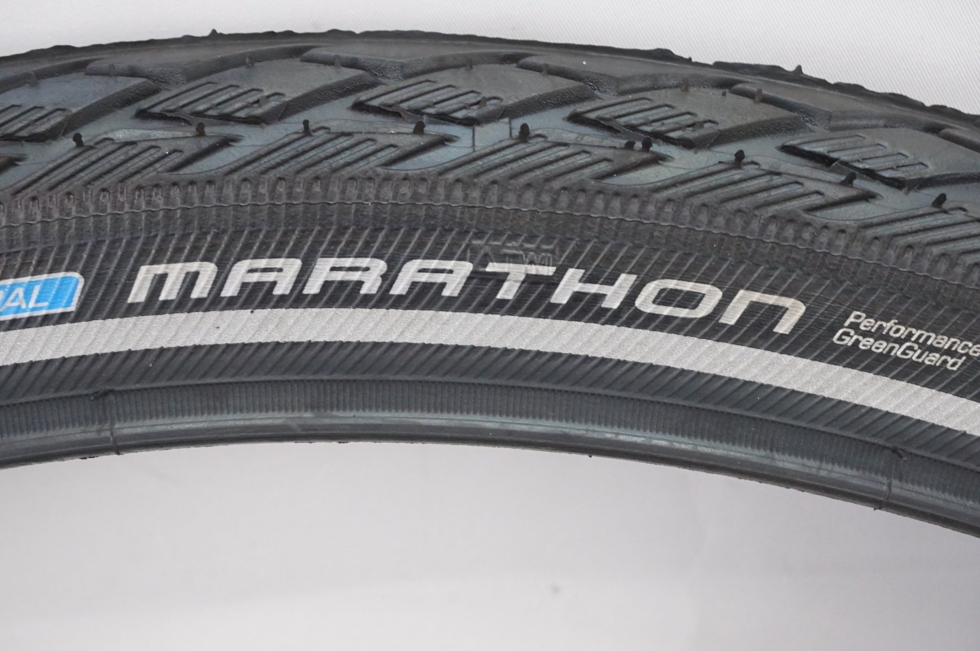 SCHWALBE 「シュワルベ」 MARATHON 24×1.75 (47-507) タイヤ / 大宮店