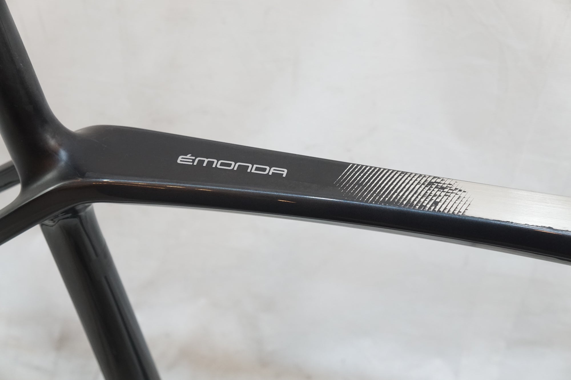ジャンク TREK 「トレック」 EMONDA SL6 DISC 2021-2022年 フレームセット / バイチャリ浦和ベース
