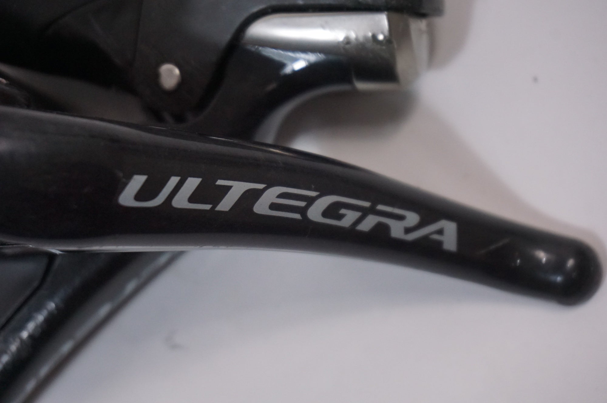SHIMANO 「シマノ」 ULTEGRA ST-6800 デュアルコントロールレバー / 世田谷店