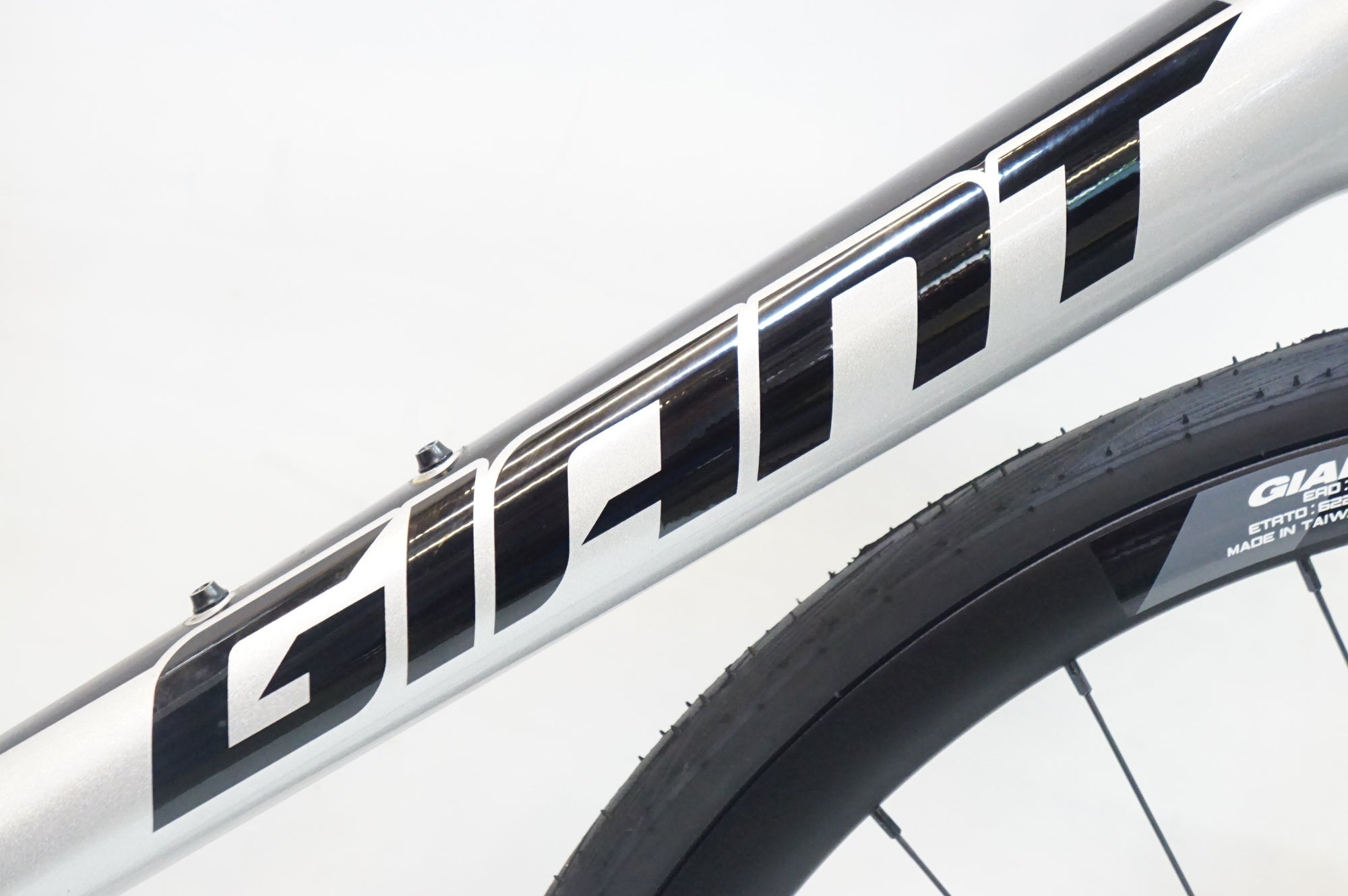 GIANT 「ジャイアント」 DEFY ADVANCED2 2015年モデル ロードバイク / 熊谷本店
