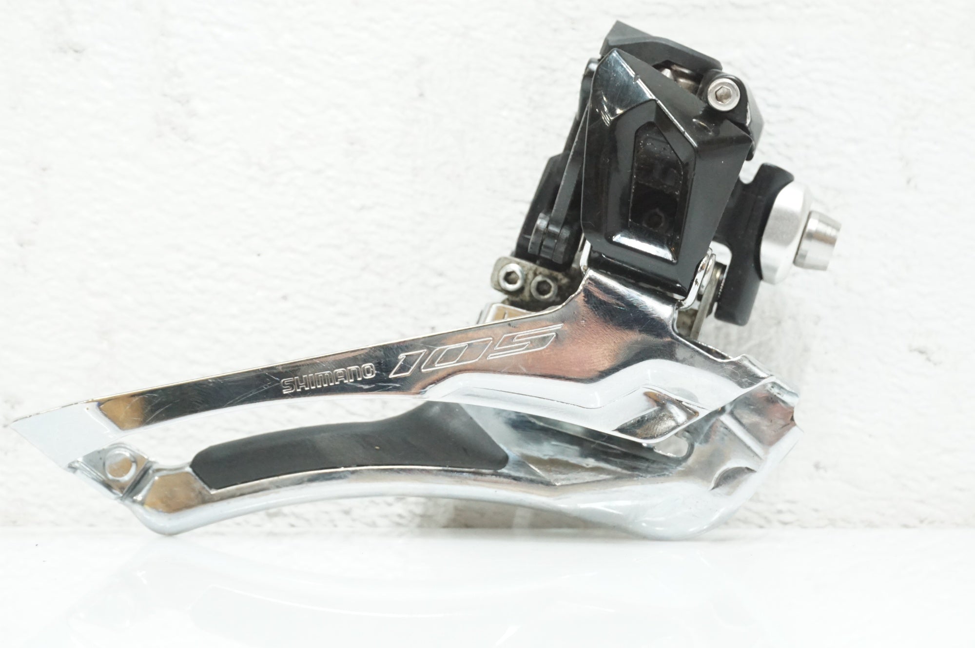 SHIMANO 「シマノ」 105 FD-R7000 直付け 95g フロントディレイラー