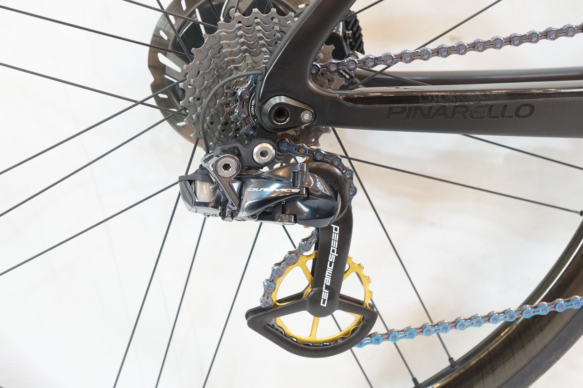 PINARELLO 「ピナレロ」 DOGMA F12 DISK 2021年モデル ロードバイク / バイチャリ浦和ベース