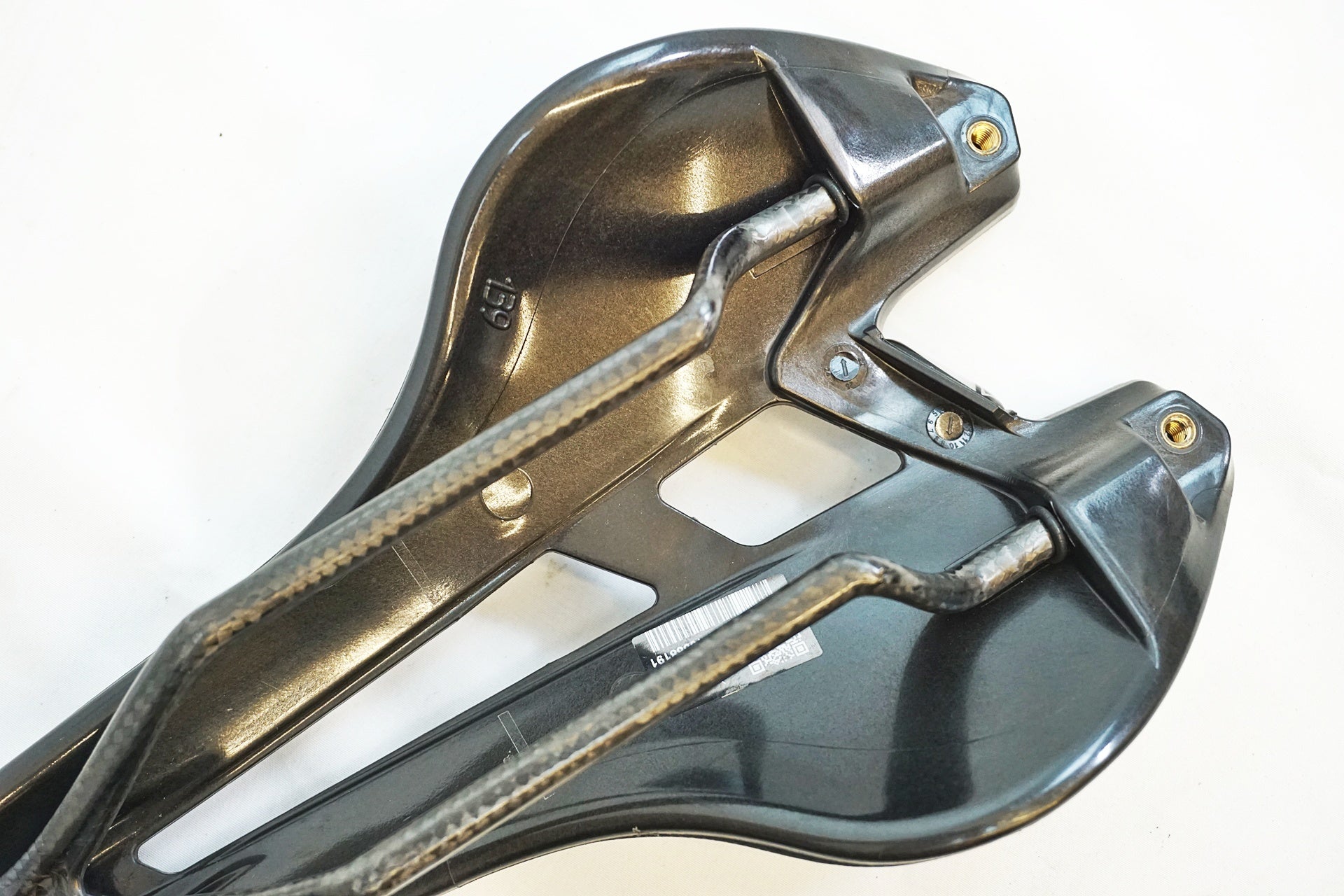 VELOMANN 「ヴェロマーン」 MITORA139 サドル / 有明ガーデン店