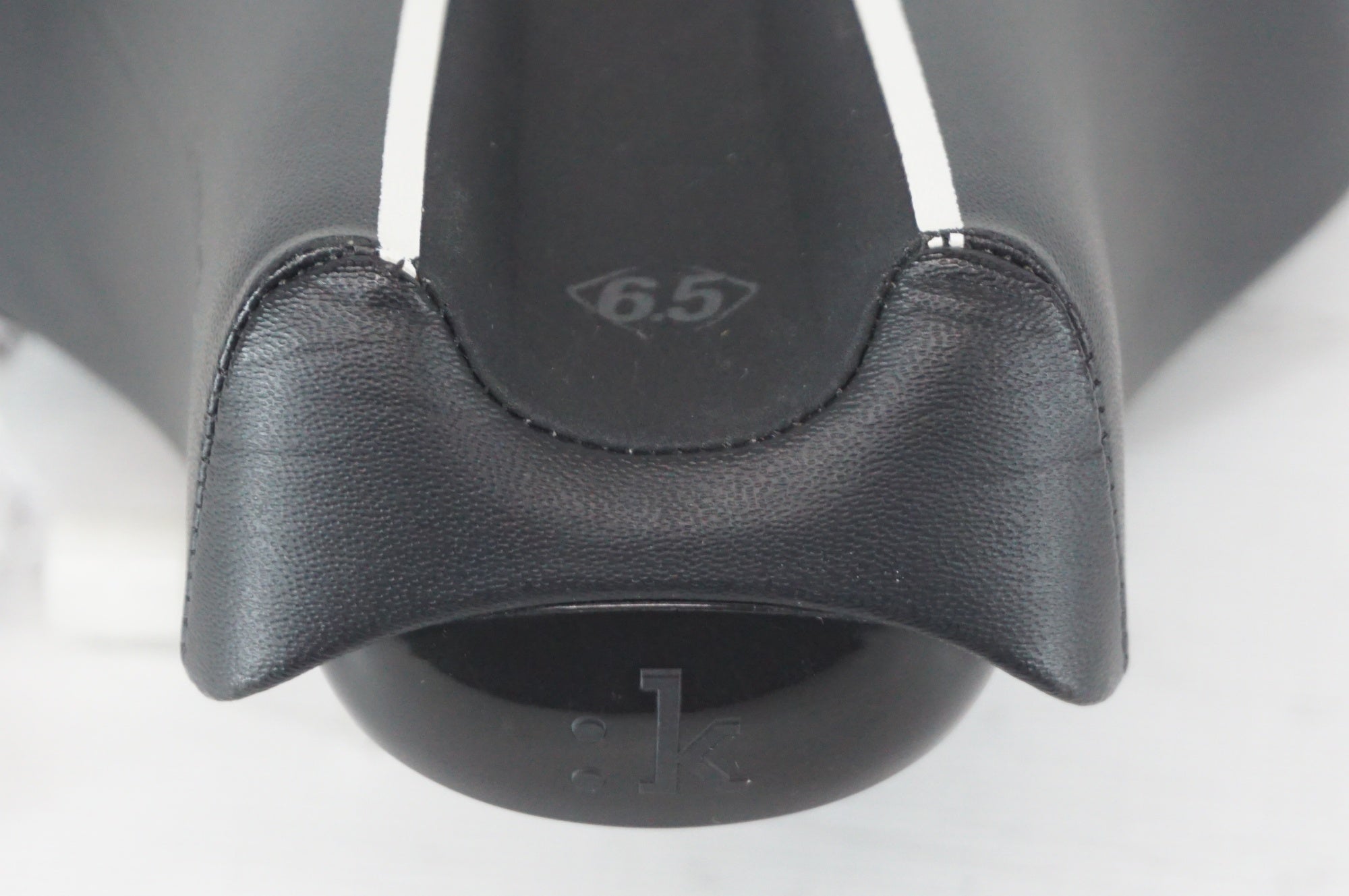 FIZIK 「フィジーク」 TRITONE サドル / 阪急塚口店