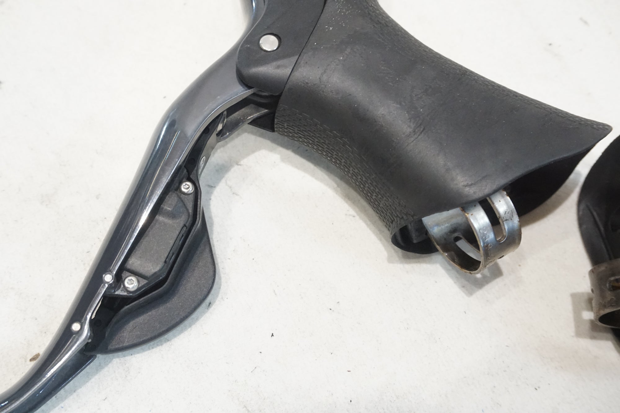 SHIMANO 「シマノ」 ULTEGRA 6770 Di2 コンポ3点(ST,FD,RD) +バッテリー,充電器,ジャンクション セット / 横浜戸塚店