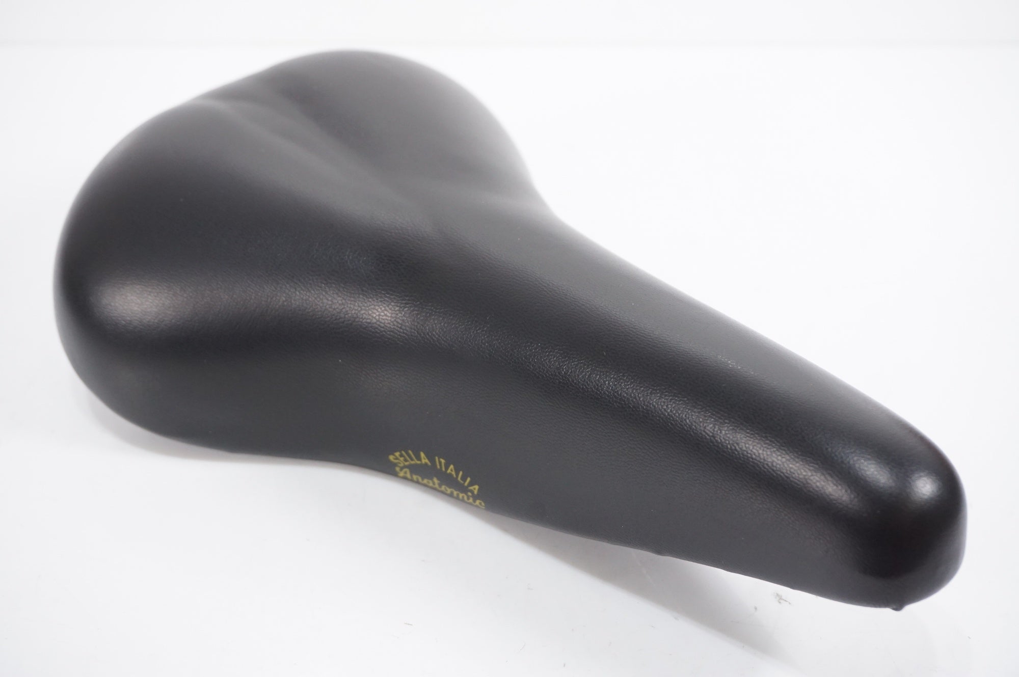 SELLE ITALIA 「セライタリア」 ANATOMIC サドル / AKIBA店