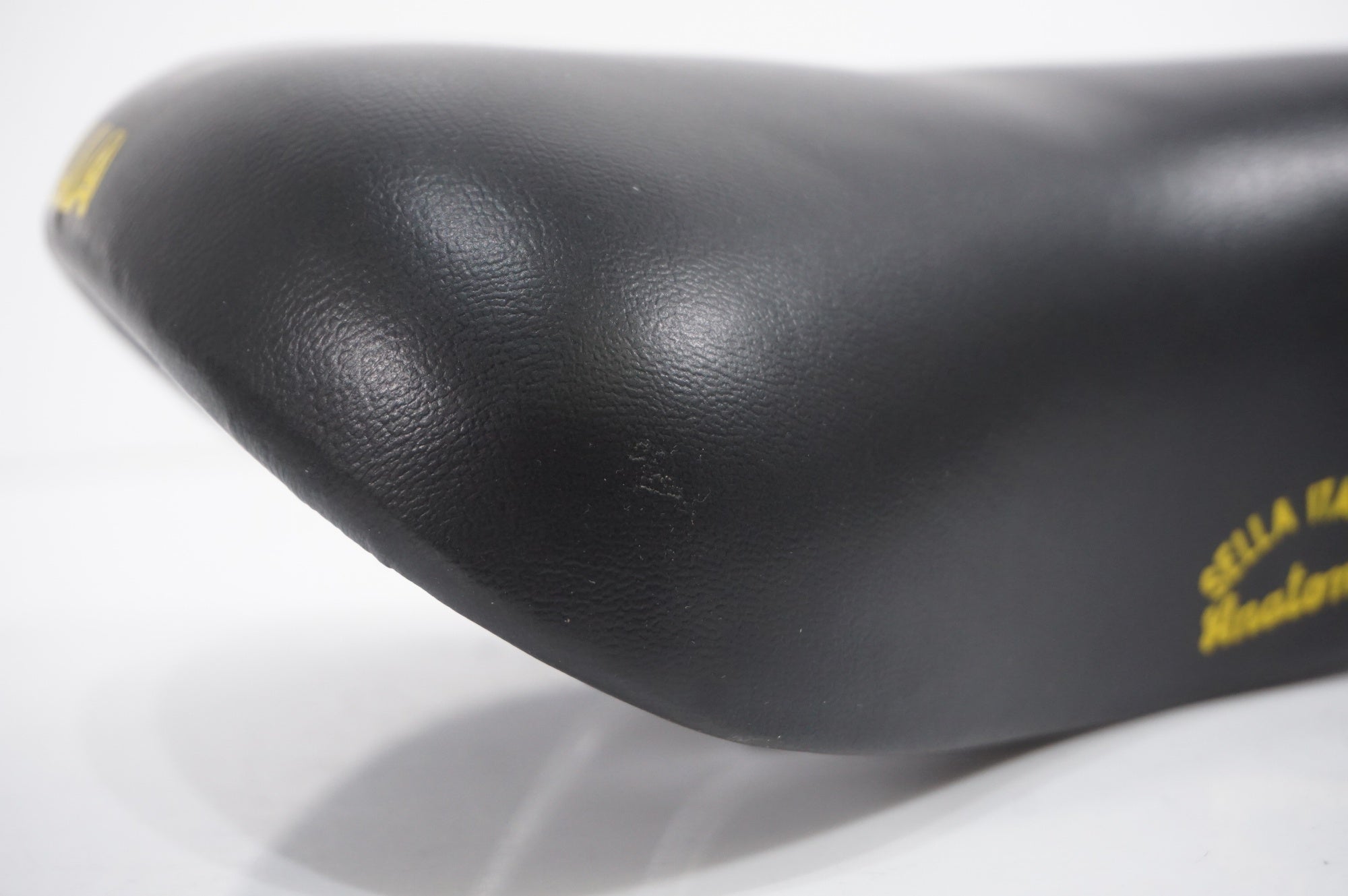 SELLE ITALIA 「セライタリア」 ANATOMIC サドル / AKIBA店