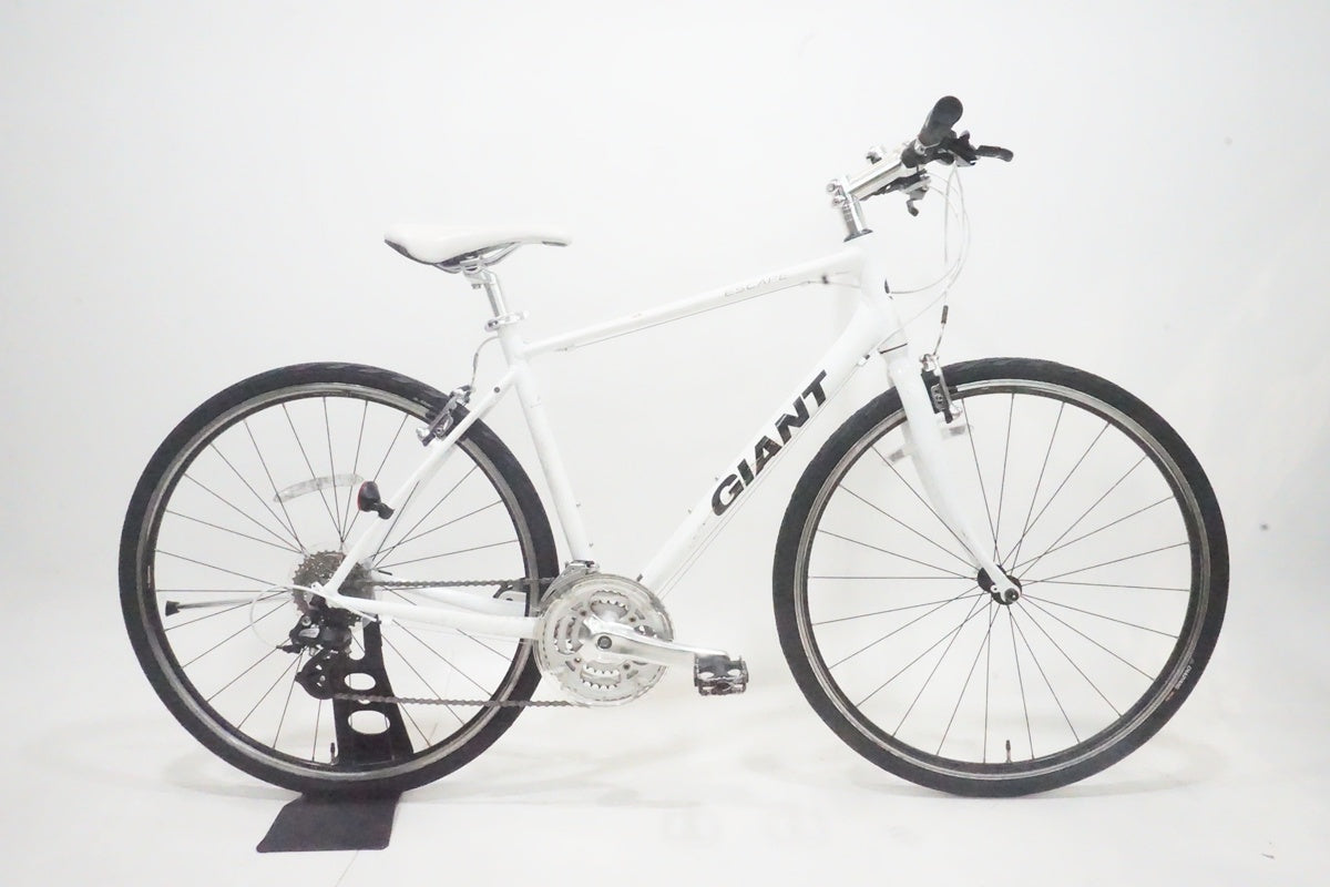 整備済　Giant Escape R3 Disc 2020モデル クロスバイク 2020 GIANT Bicycles | ESCAPE R3
