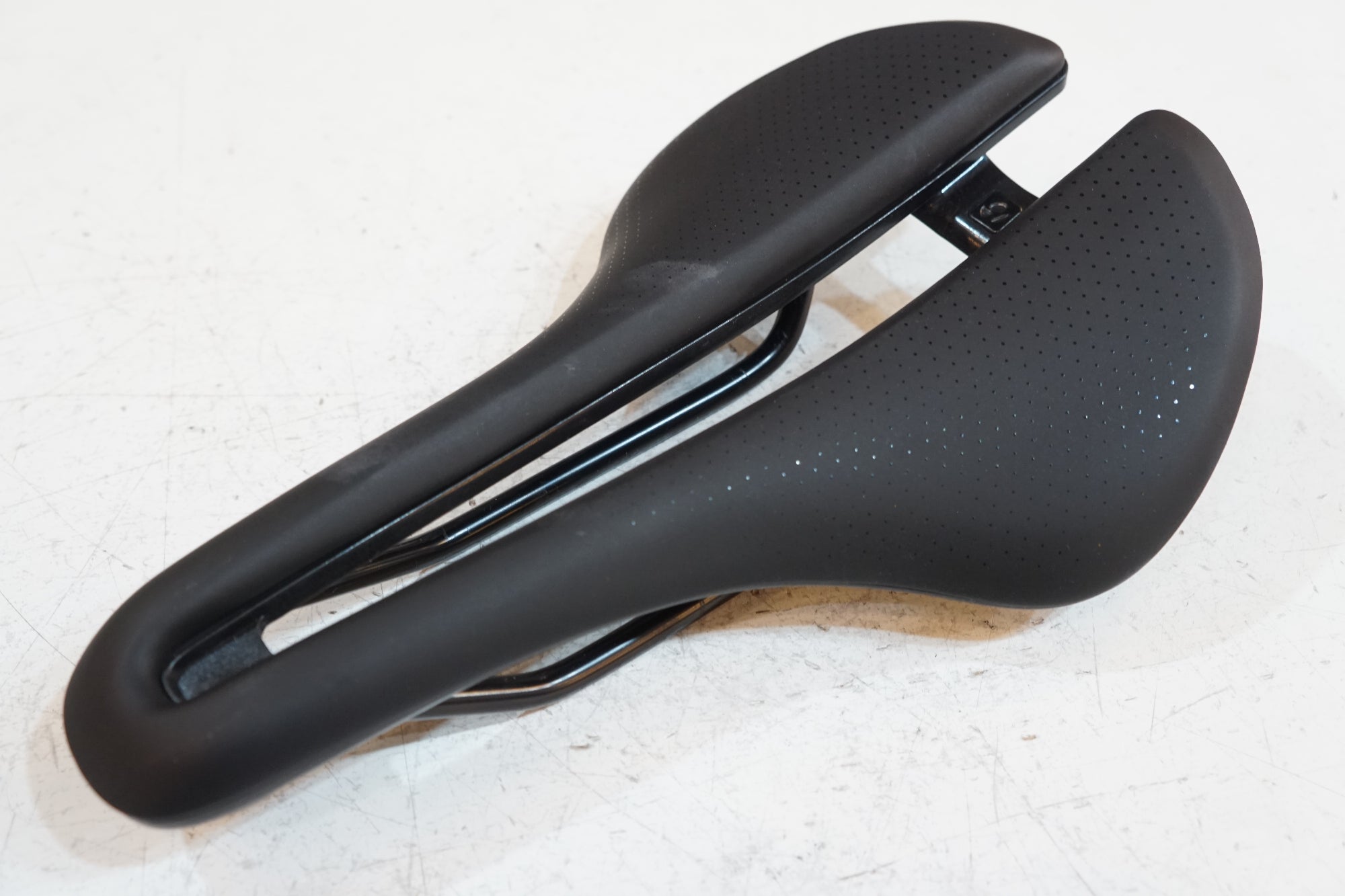 BONTRAGER 「ボントレガー」 AEOLUS COMP サドル / バイチャリ浦和ベース