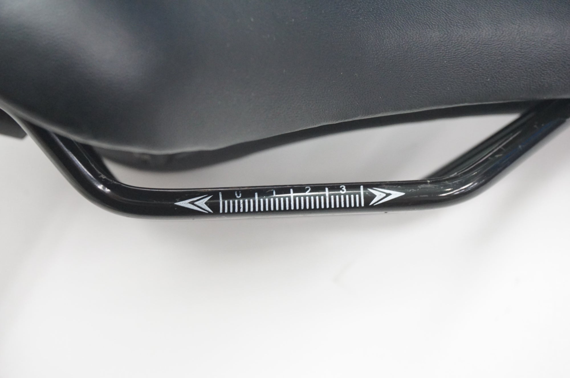 GORIX 「ゴリックス」 TOURING.G100 サドル / 福岡店