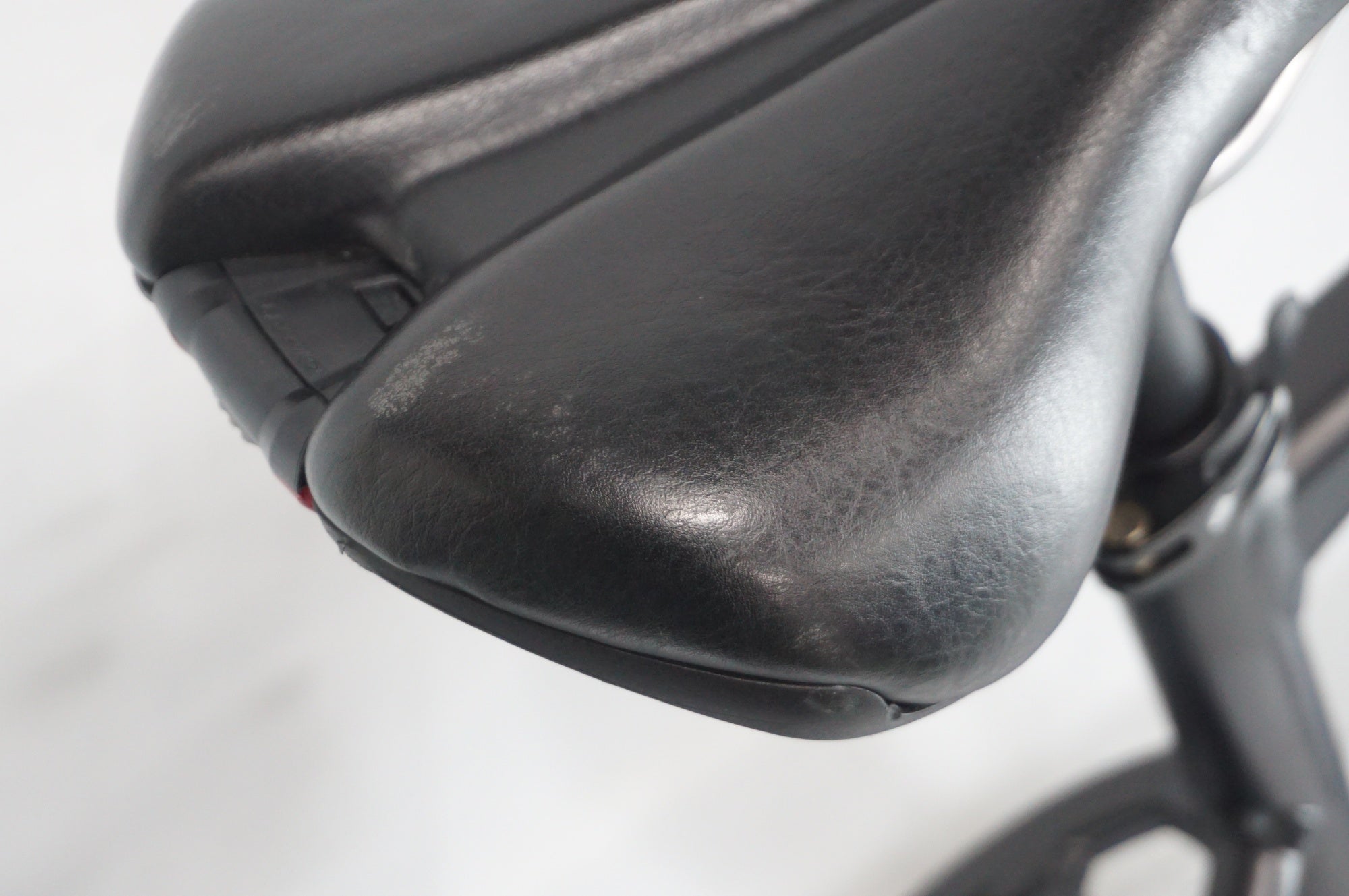 GIANT 「ジャイアント」 ESCAPE R E+ 2023年モデル E-BIKE / 阪急塚口店