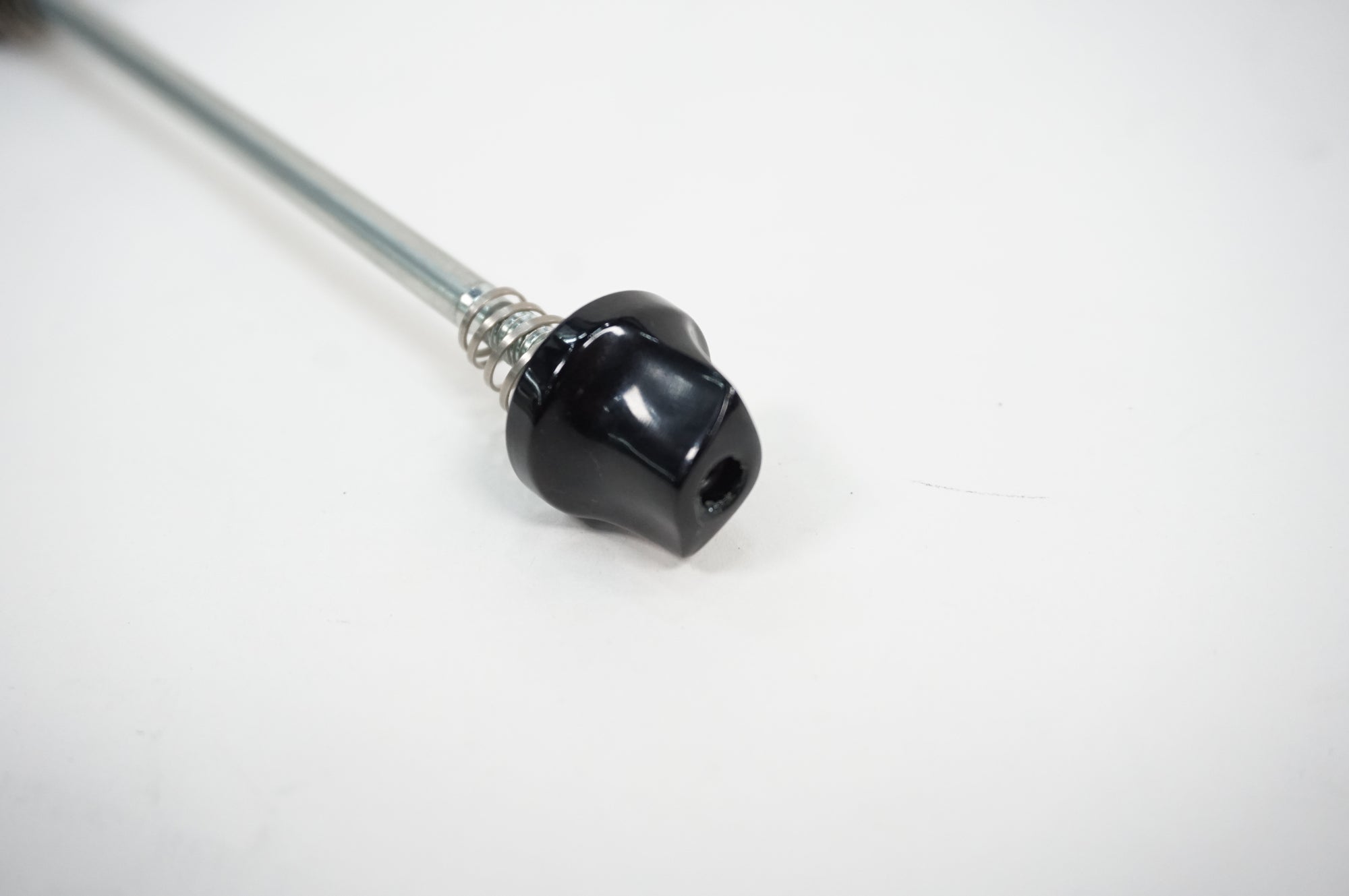 SHIMANO 「シマノ」 DURA-ACE 133mm フロント用 クイックレバー / 川越店