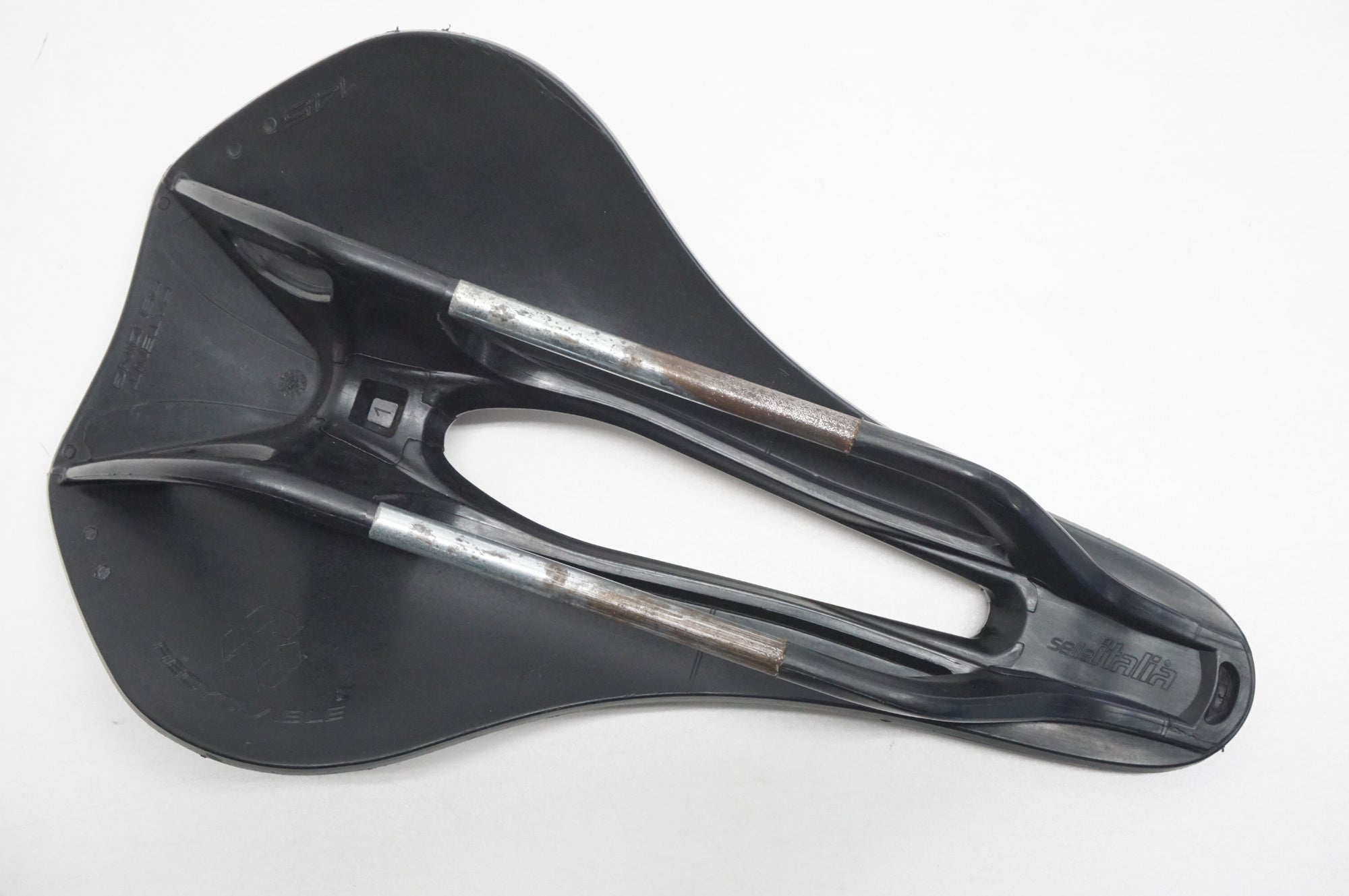 SELLE ITALIA 「セライタリア」 BOOST サドル / 福岡店