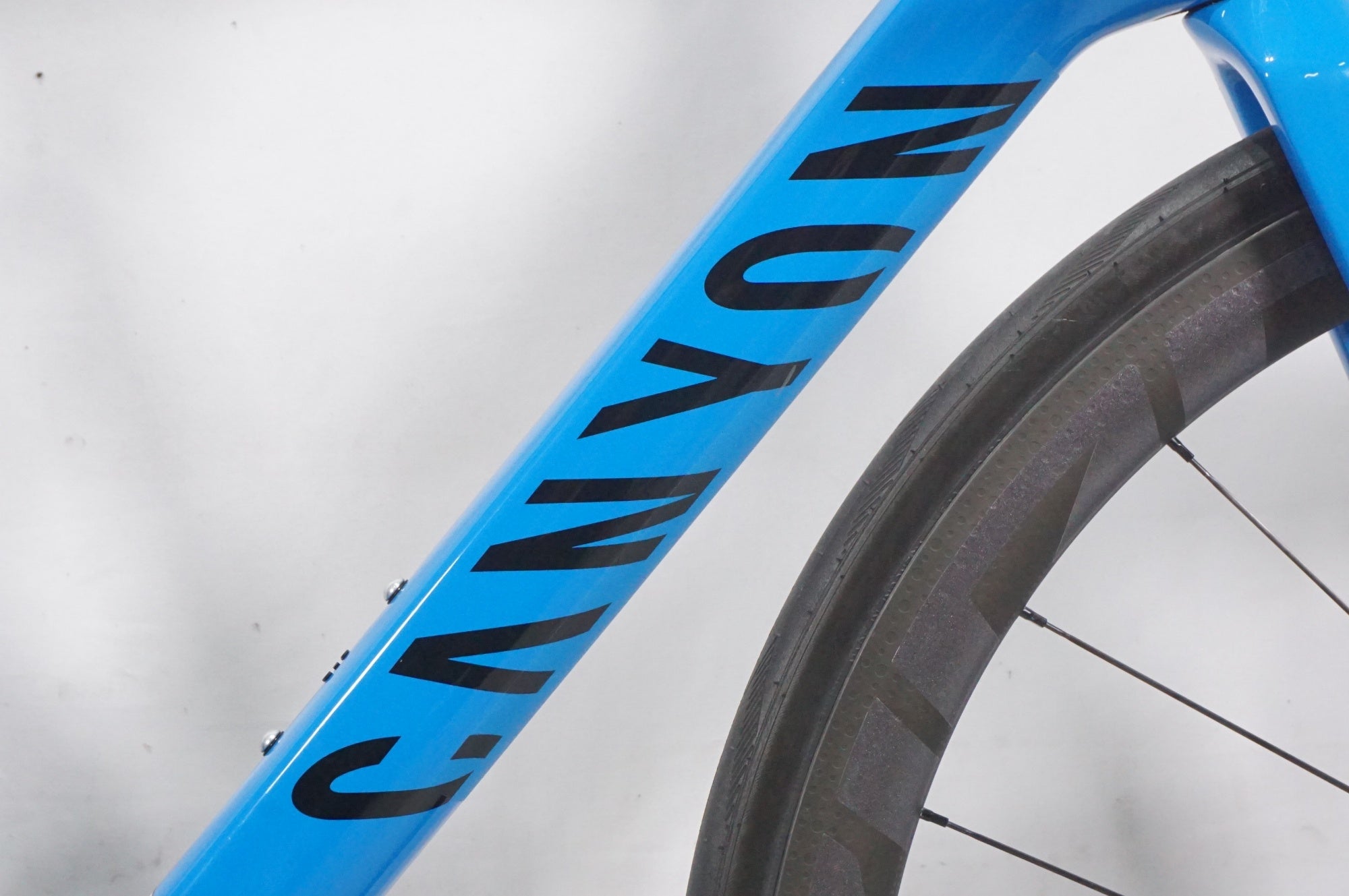 CANYON 「キャニオン」 ULTIMATE CF SL 8 AXS MOVISTAR 2023年モデル ロードバイク / AKIBA店