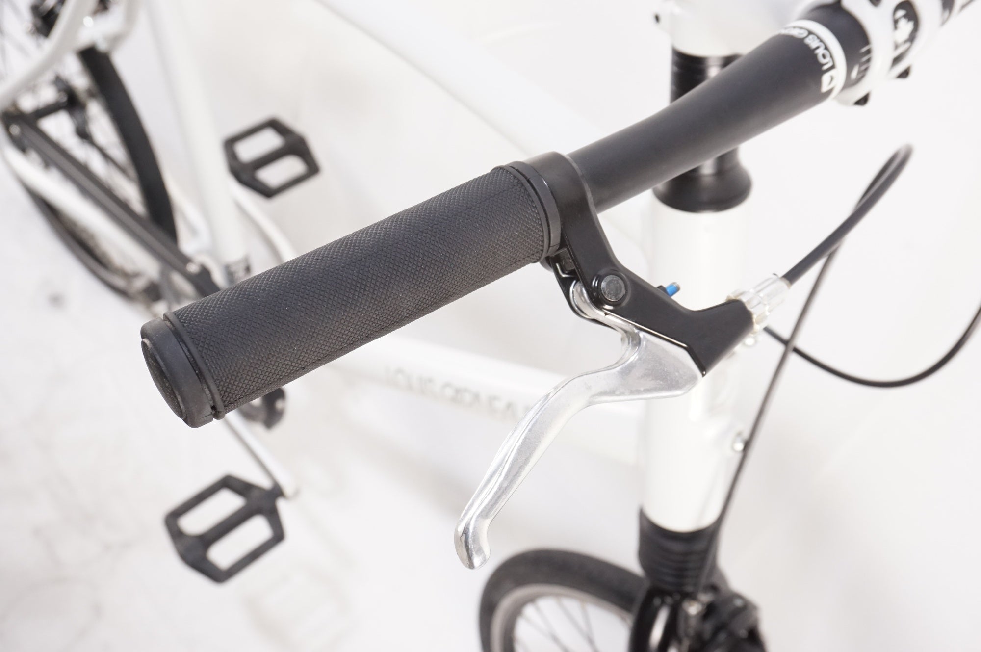 LOUIS GARNEAU 「ルイガノ」 EASEL SS 2023年モデル 20インチ ミニベロ / 中目黒店