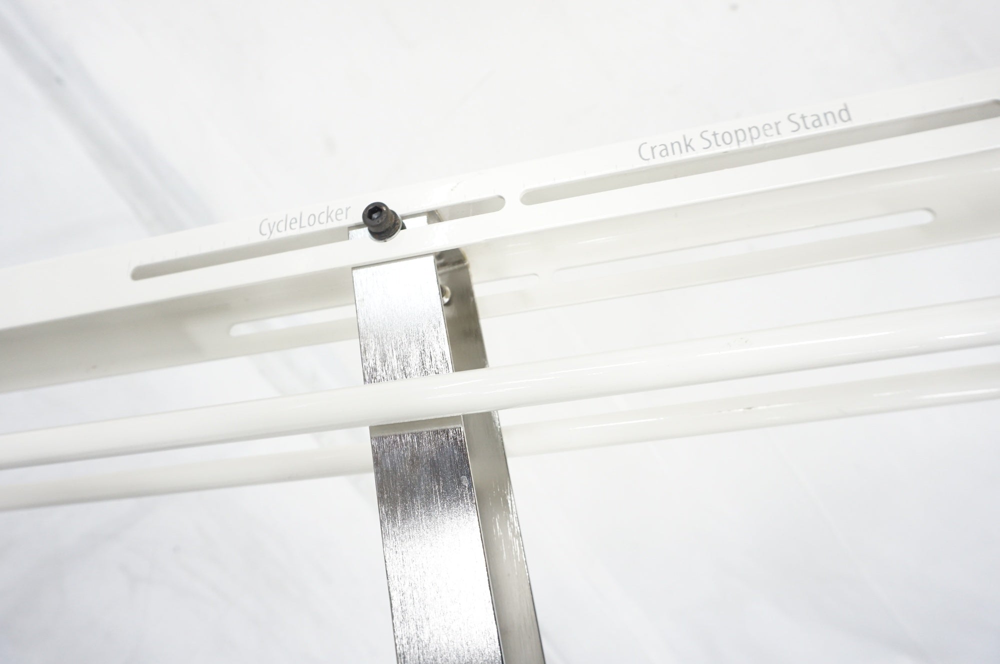 CYCLE LOCKER 「サイクル ロッカー」 CS-103 ディスプレイスタンド / 阪急塚口店