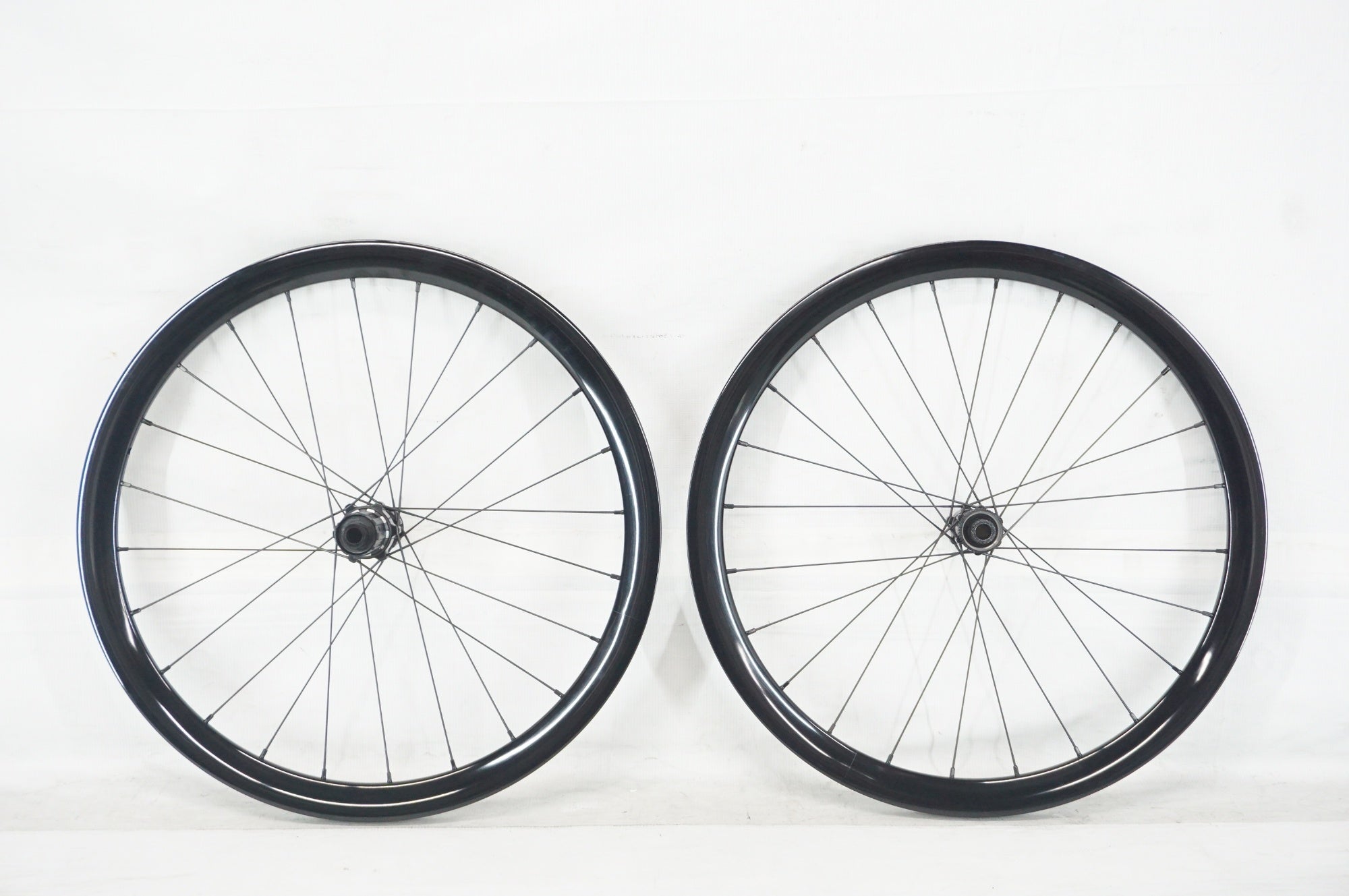 CARACLE-COZ 「カラクルコージー」 DB シマノ11速 純正ホイールセット / 阪急塚口店