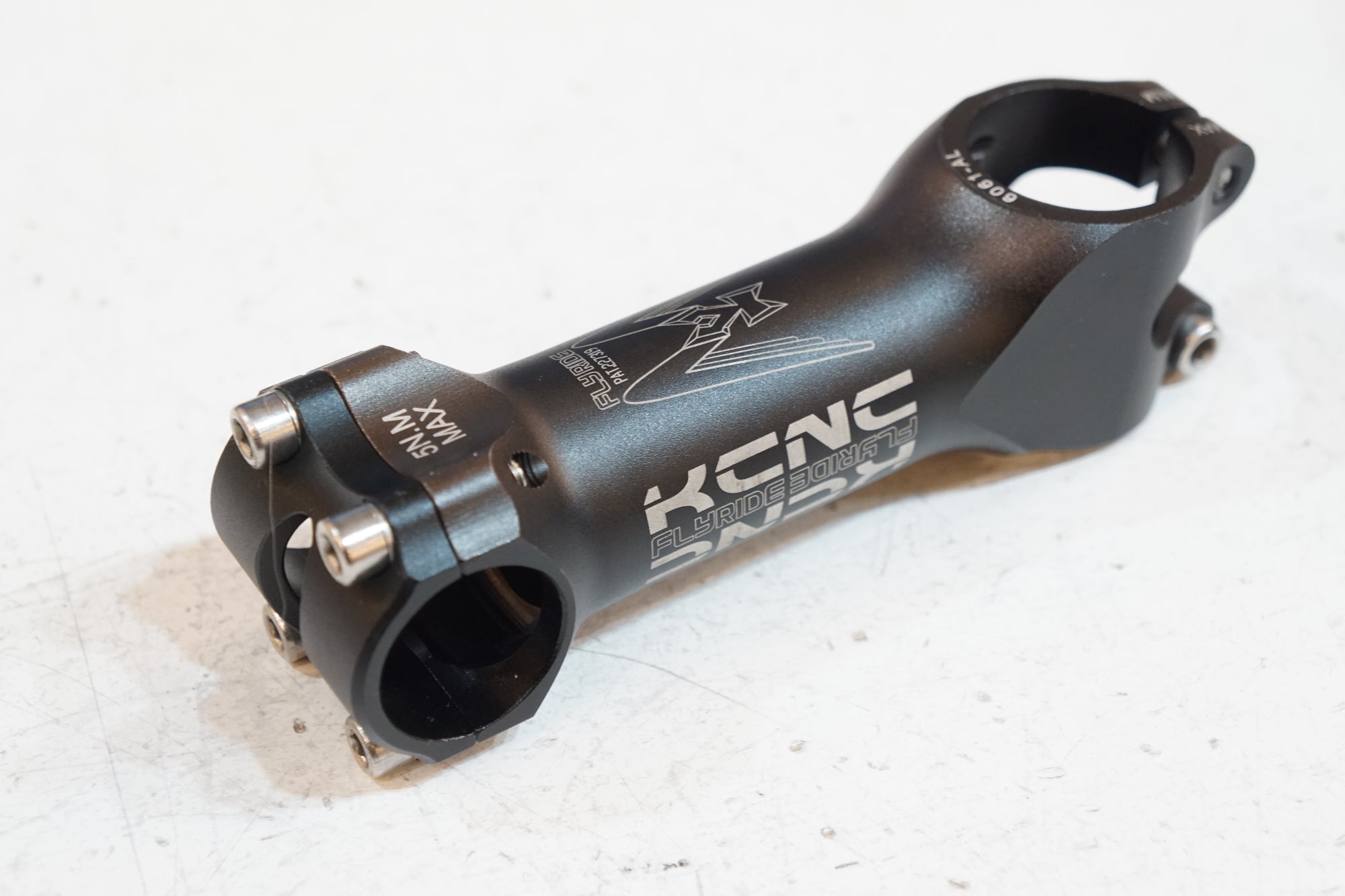 KCNC 「ケーシーエヌシー」 FRYRIDE φ25.4 100mm ステム / バイチャリ浦和ベース